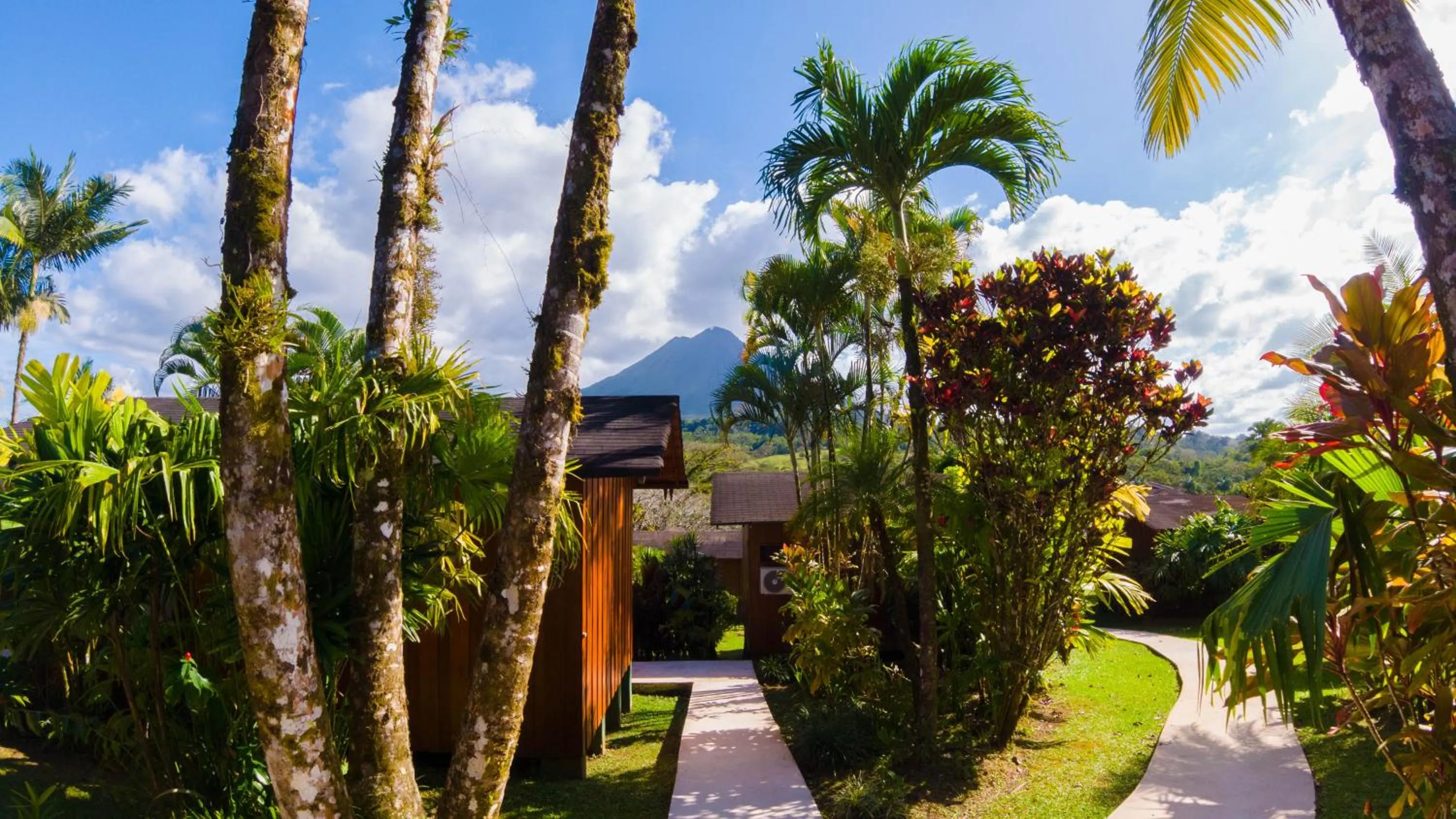 Garden in Arenal Paraiso Resort Spa & Thermo Mineral Hot Springs