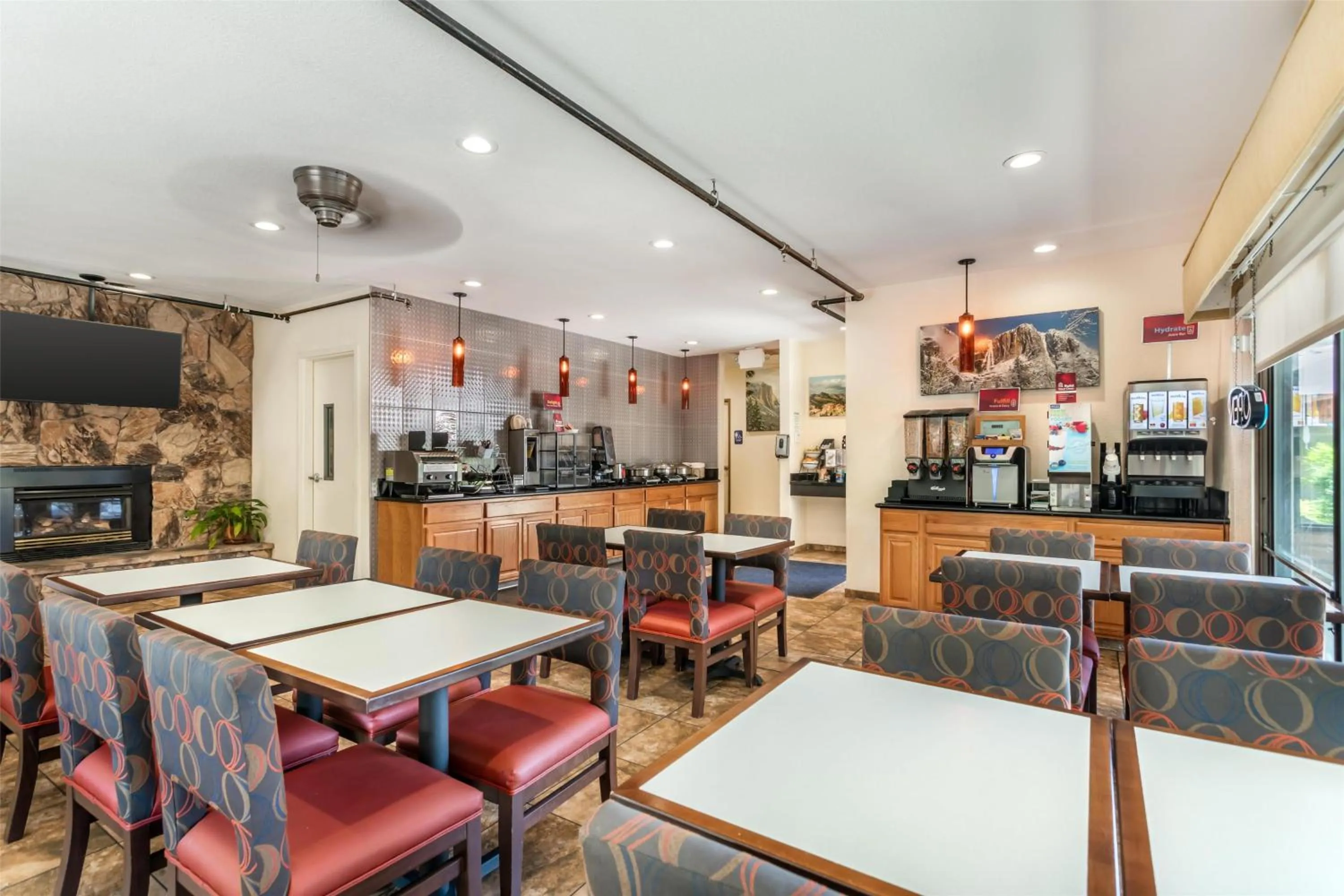 Breakfast in Best Western Plus Sonora Oaks Hotel and Conference Center