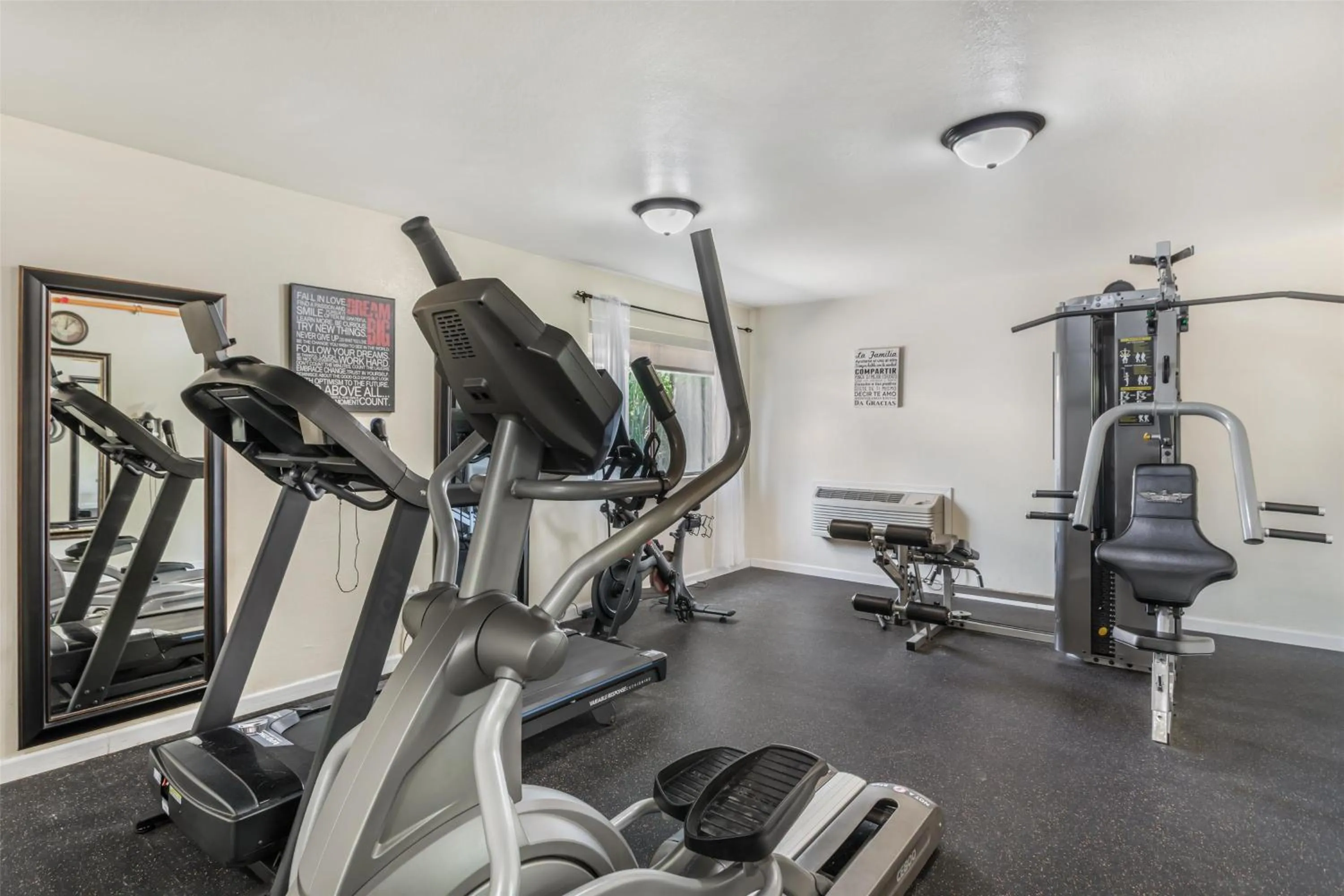 Fitness centre/facilities in Best Western Plus Sonora Oaks Hotel and Conference Center