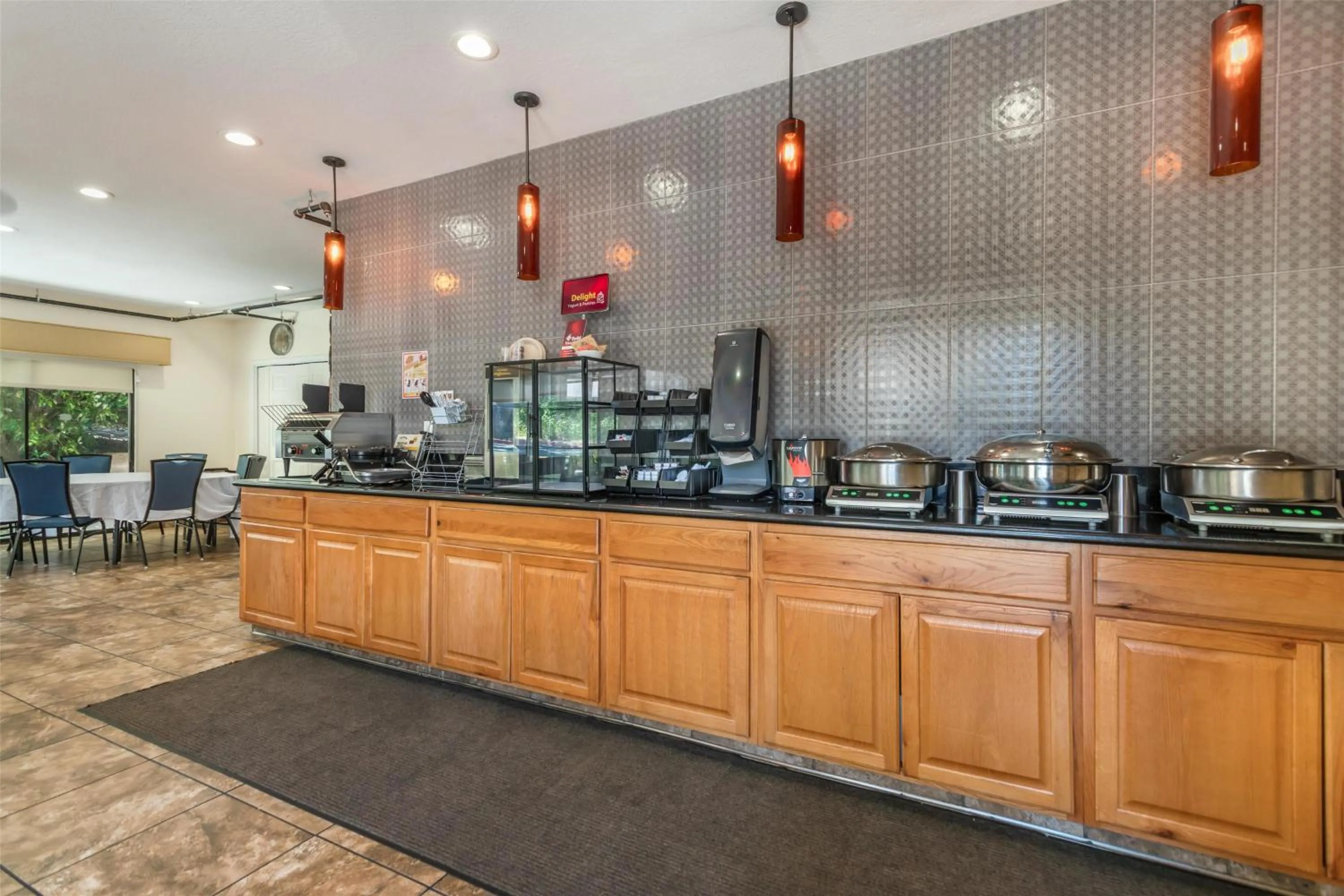 Breakfast in Best Western Plus Sonora Oaks Hotel and Conference Center