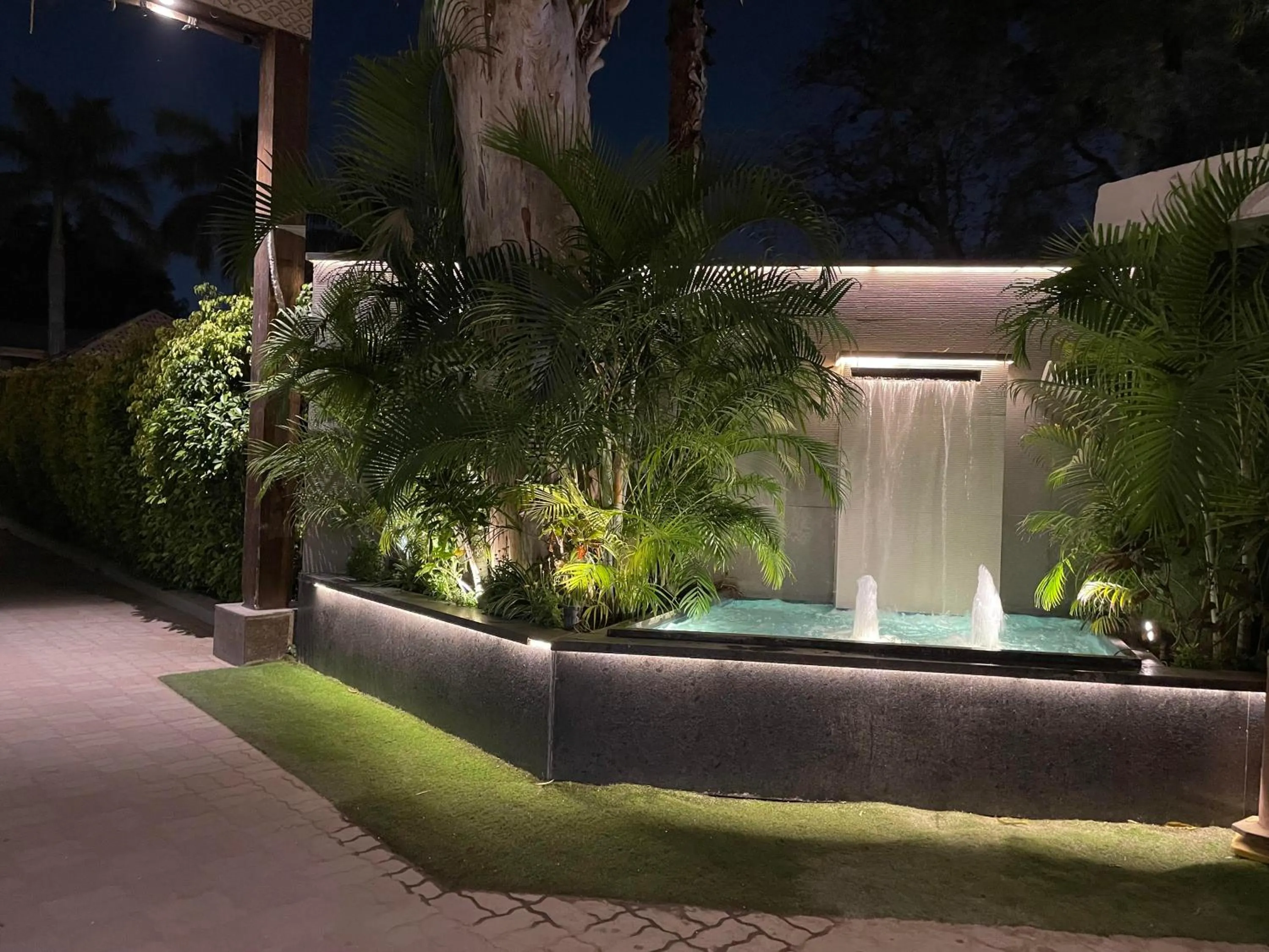 Property building in Kingston Resort