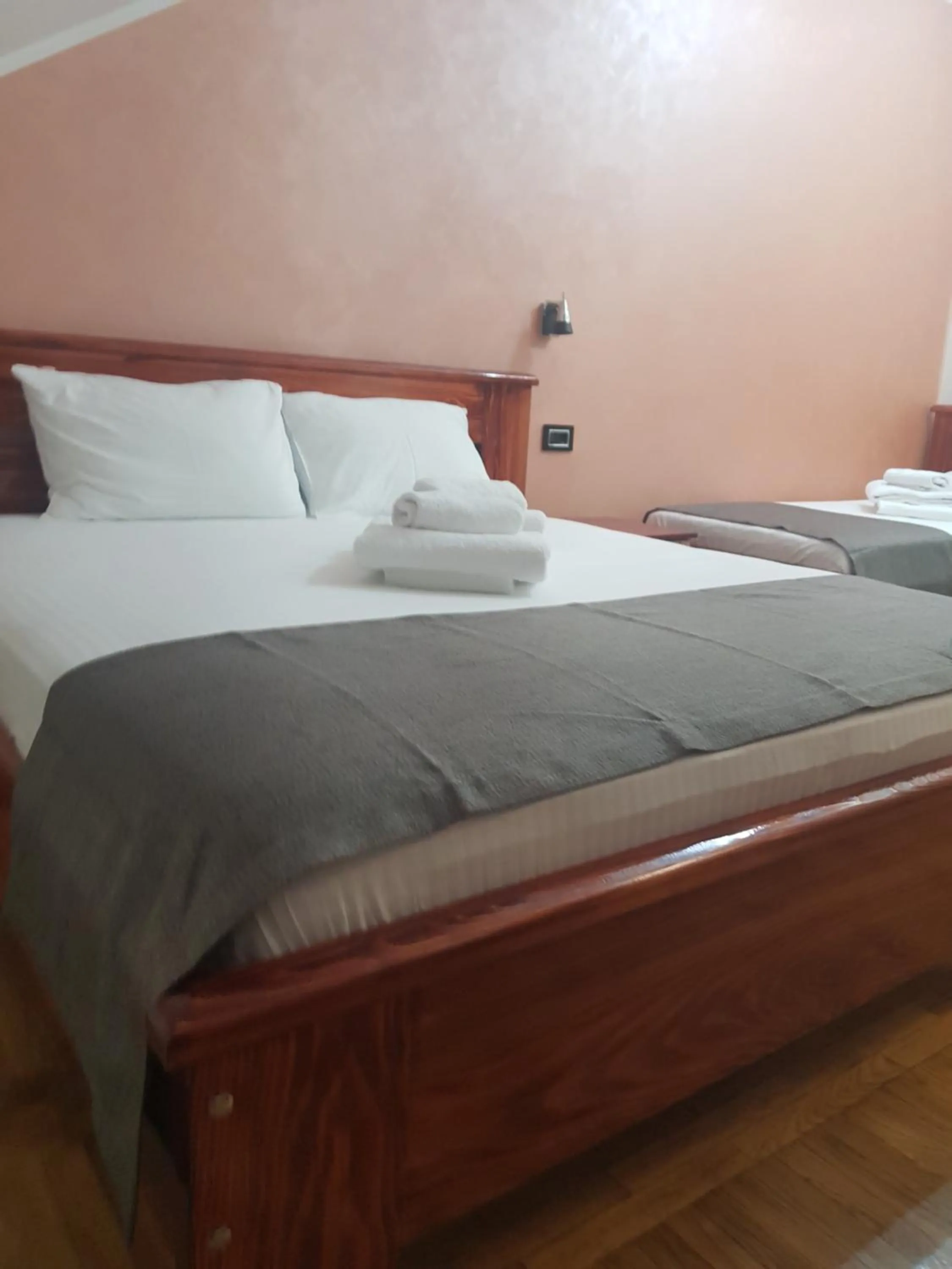 Bed in Hotel Kutko