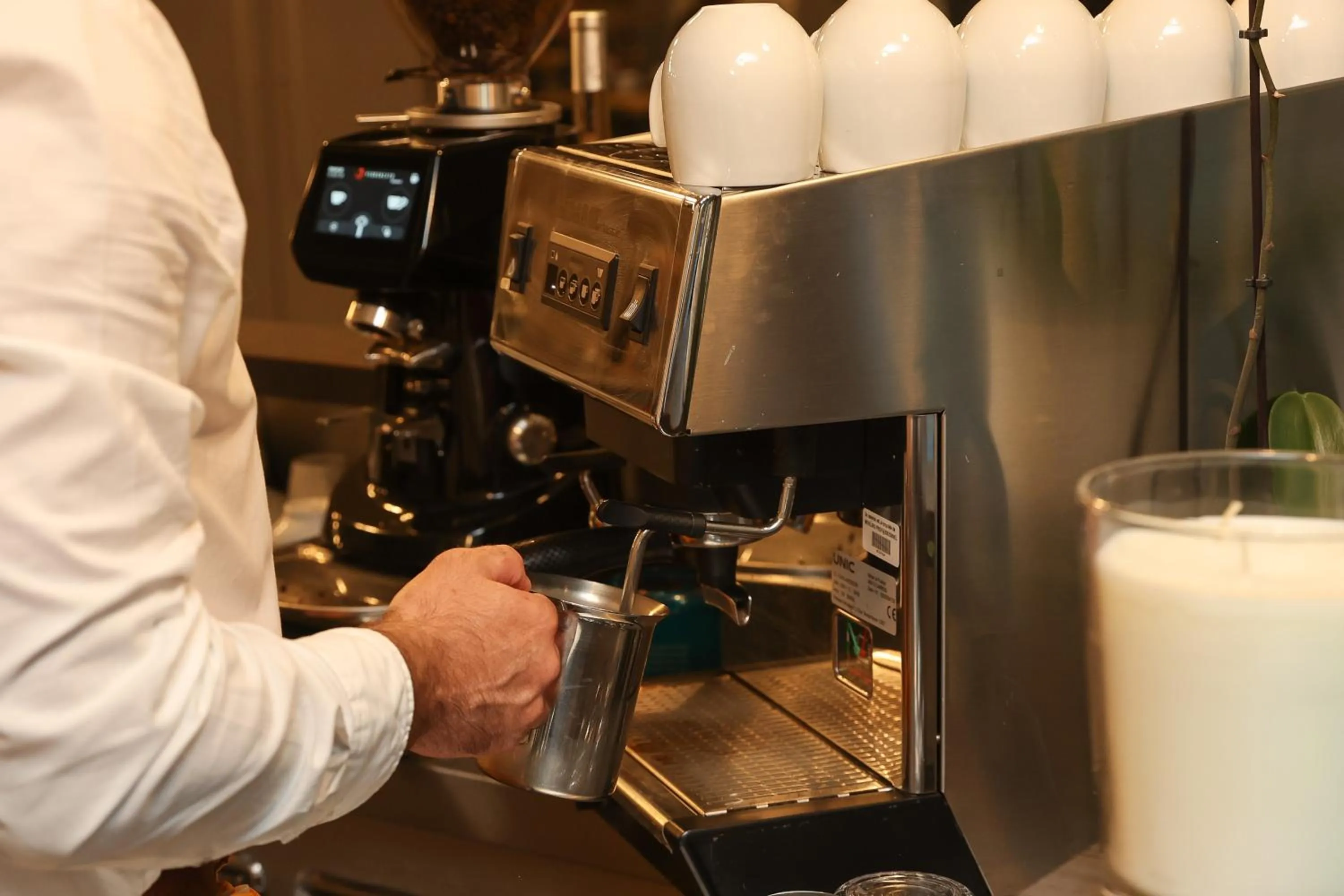 Lounge or bar in Hôtel Château de Lacan