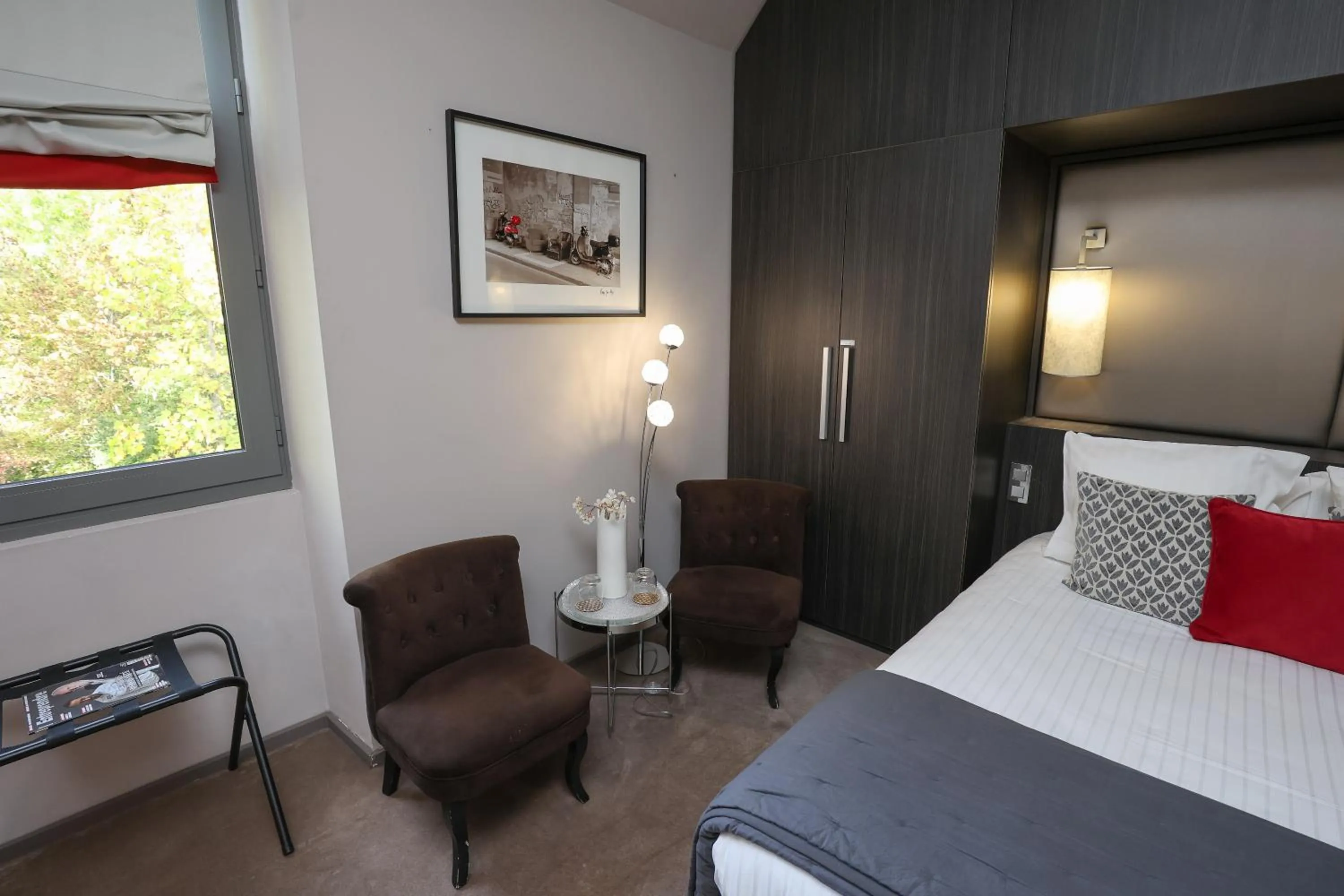 Photo of the whole room, Bed in Hôtel Château de Lacan