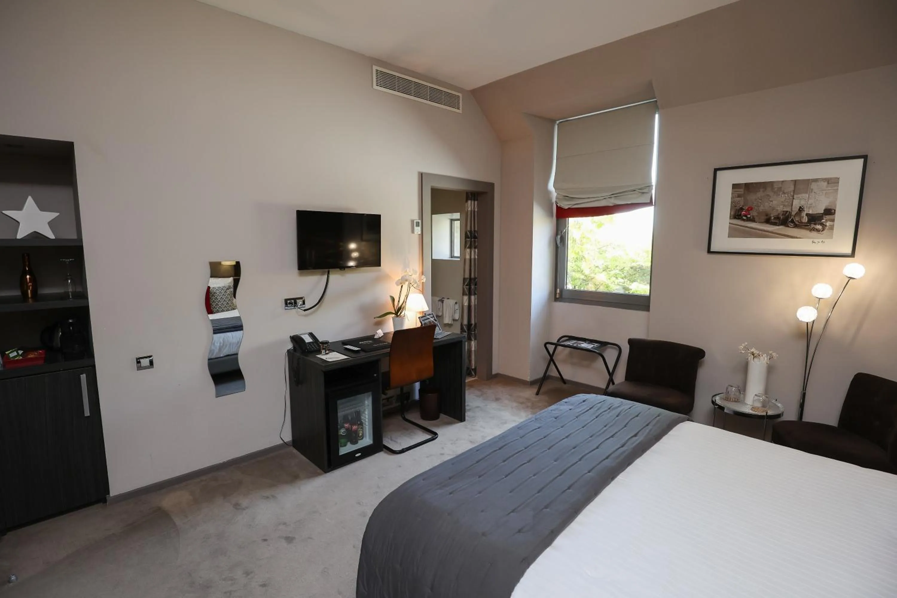 Photo of the whole room, Bed in Hôtel Château de Lacan