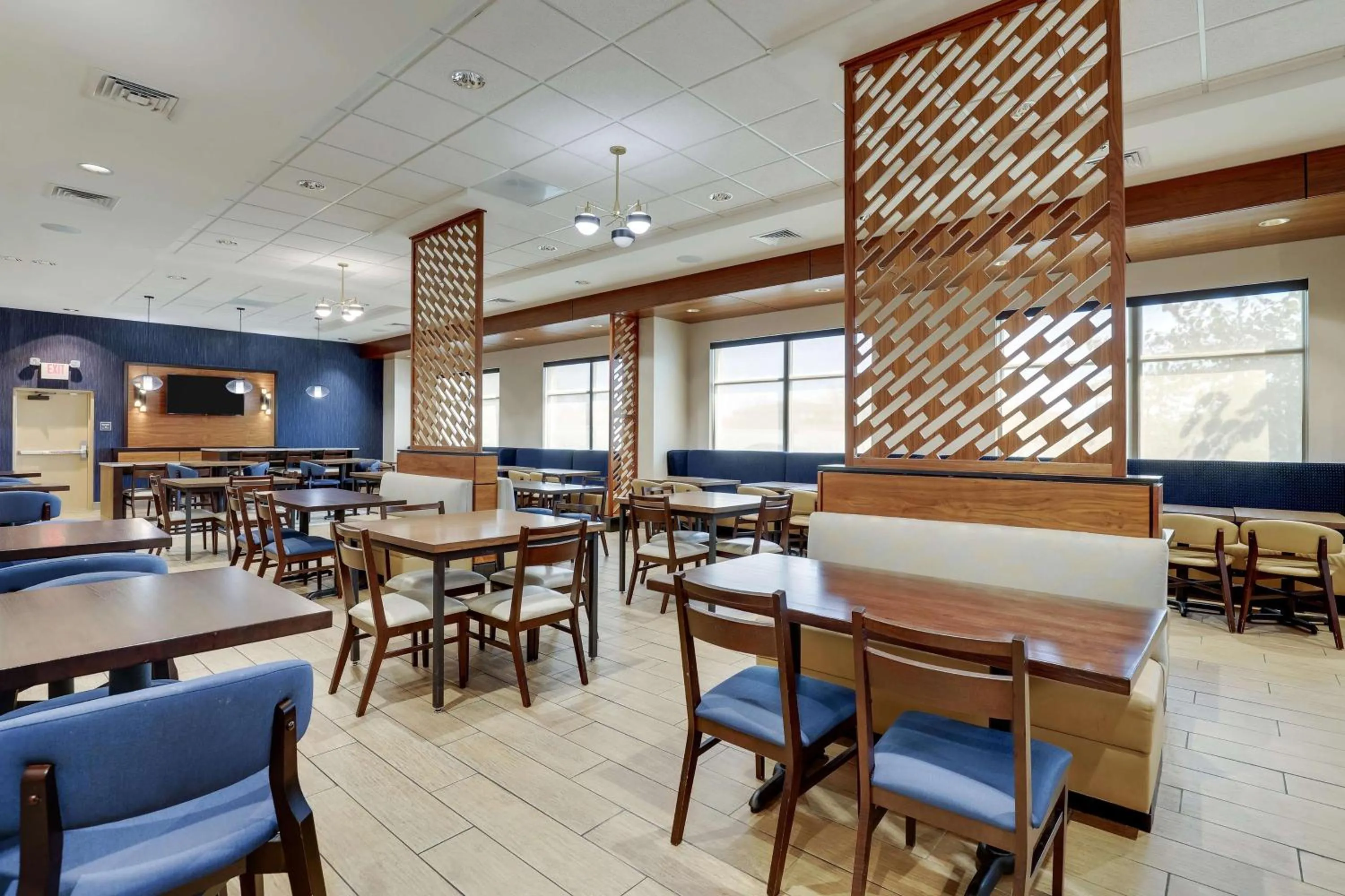 Breakfast in Drury Inn & Suites Lafayette IN