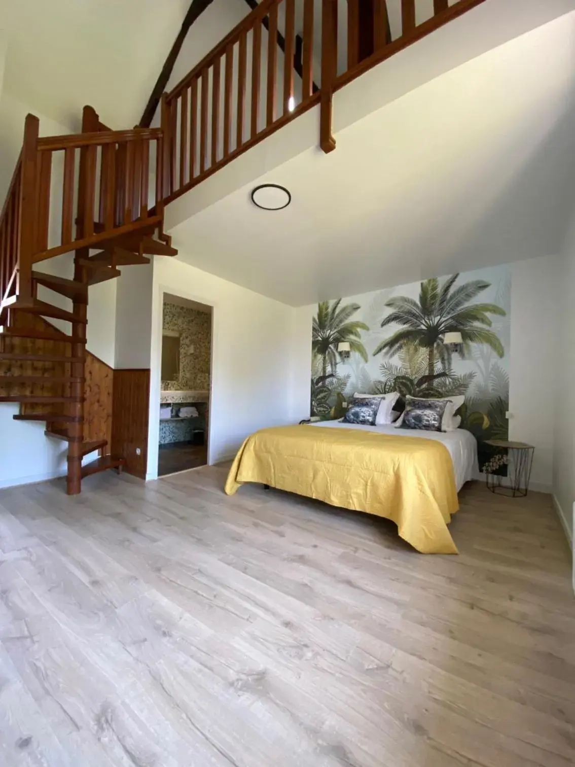 Quadruple Room in Manoir De Rigourdaine Quadruple Room in Manoir De Rigourdaine