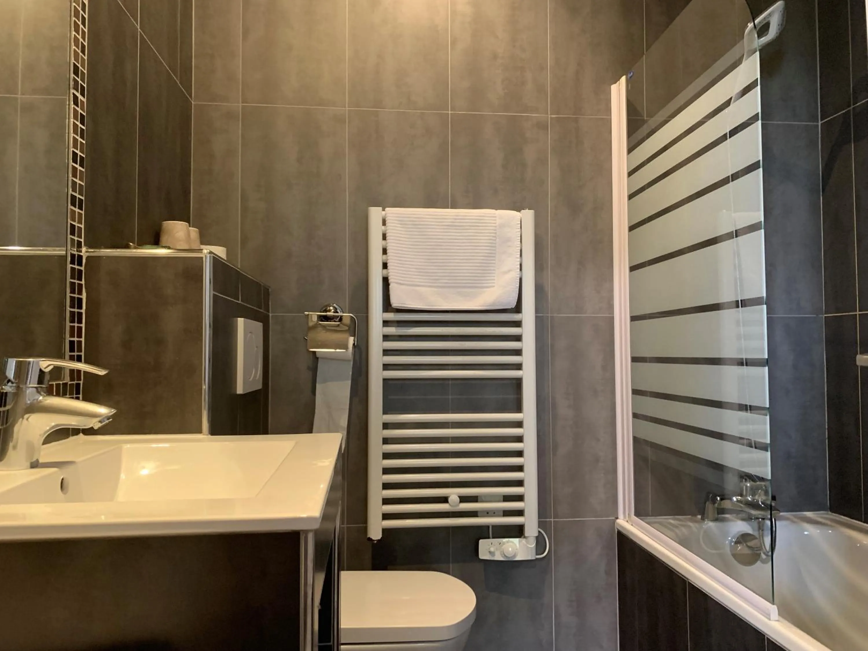 Bathroom in Manoir De Rigourdaine