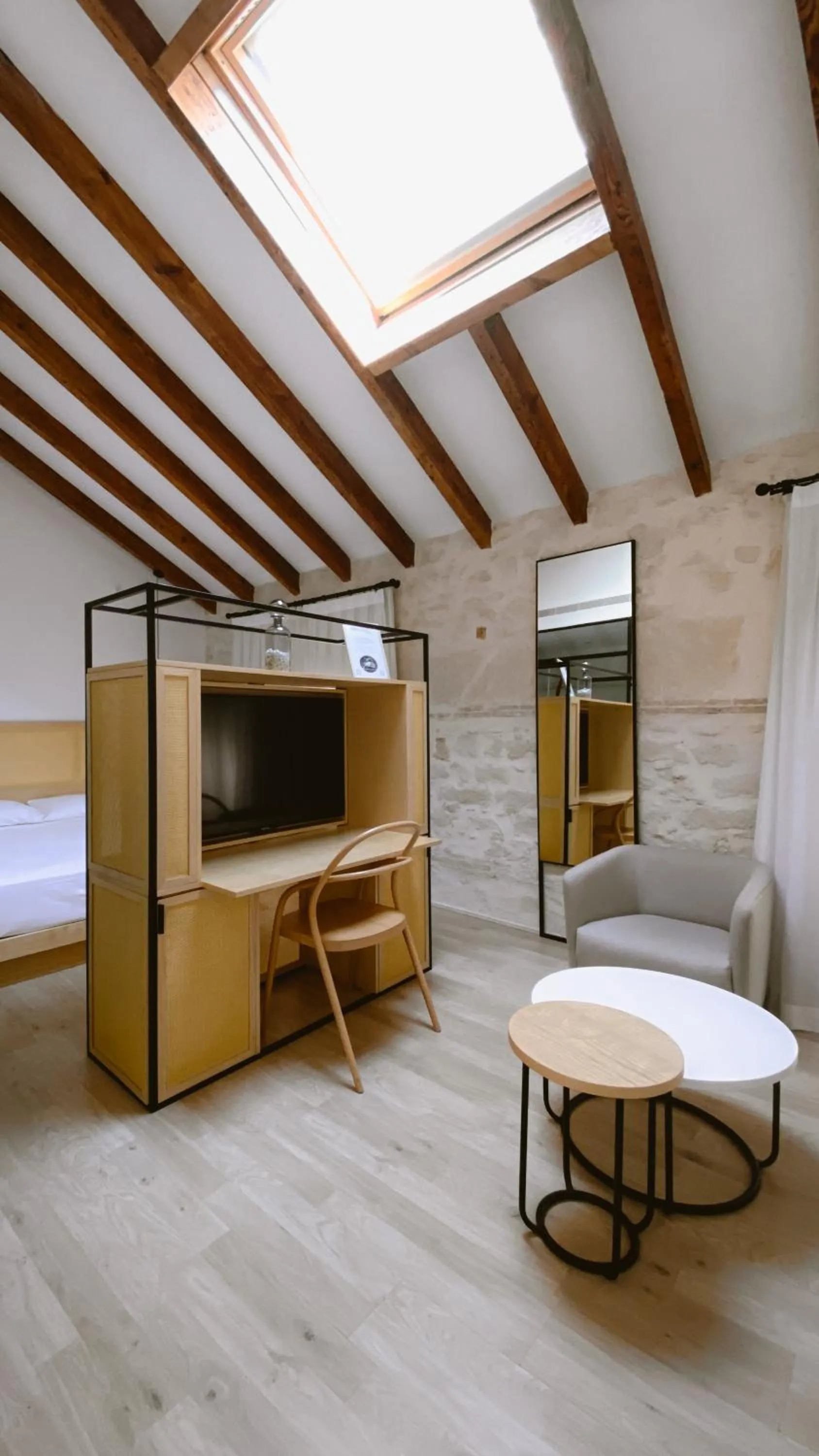 TV and multimedia, Bed in Hotel Serawa Alicante