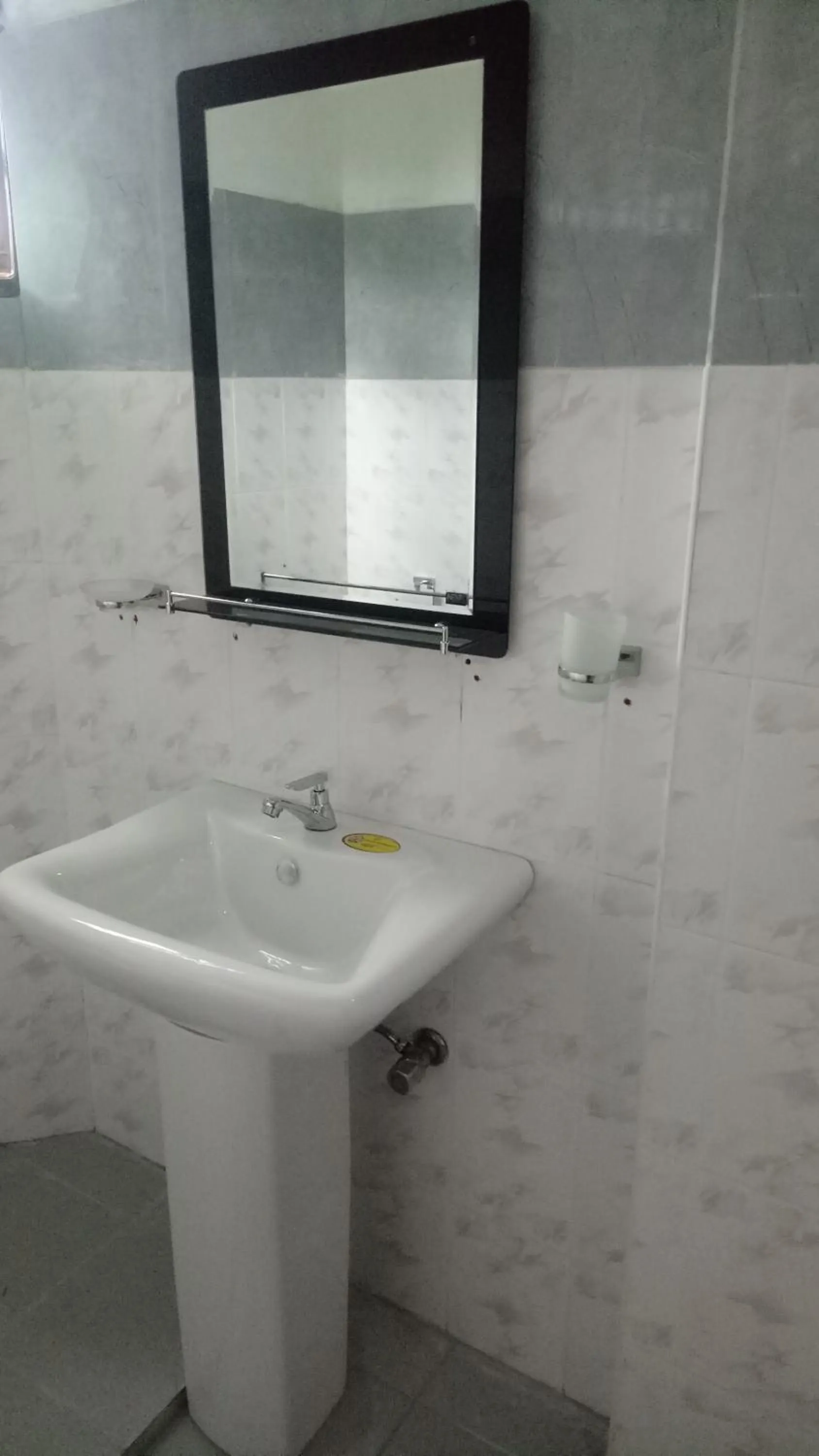 Bathroom in heritage thambapanni