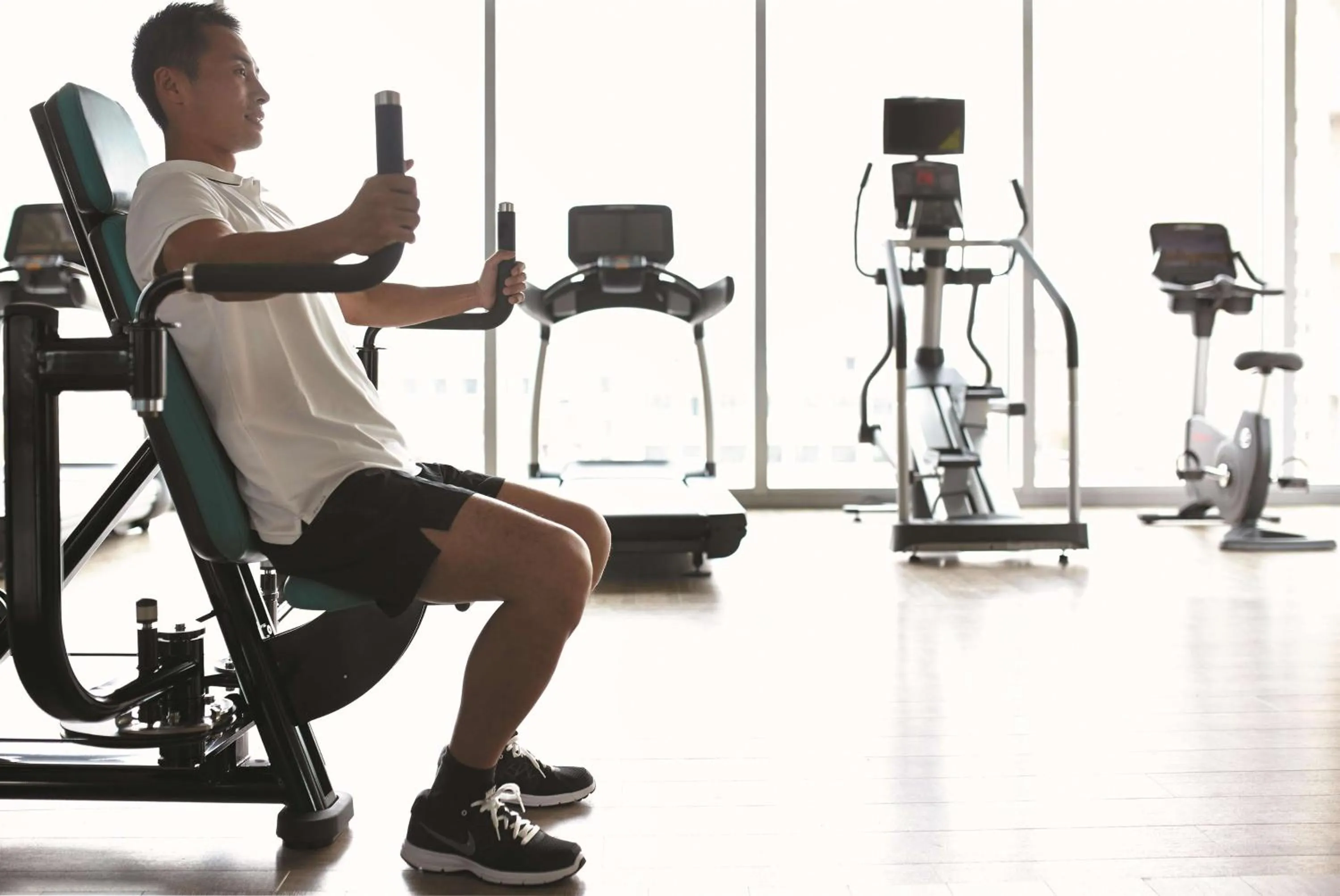 Activities in Jing An Shangri-La, Shanghai - sits centrally amid Puxi's iconic landmarks, uniquely positioned nearby Jing'an Temple