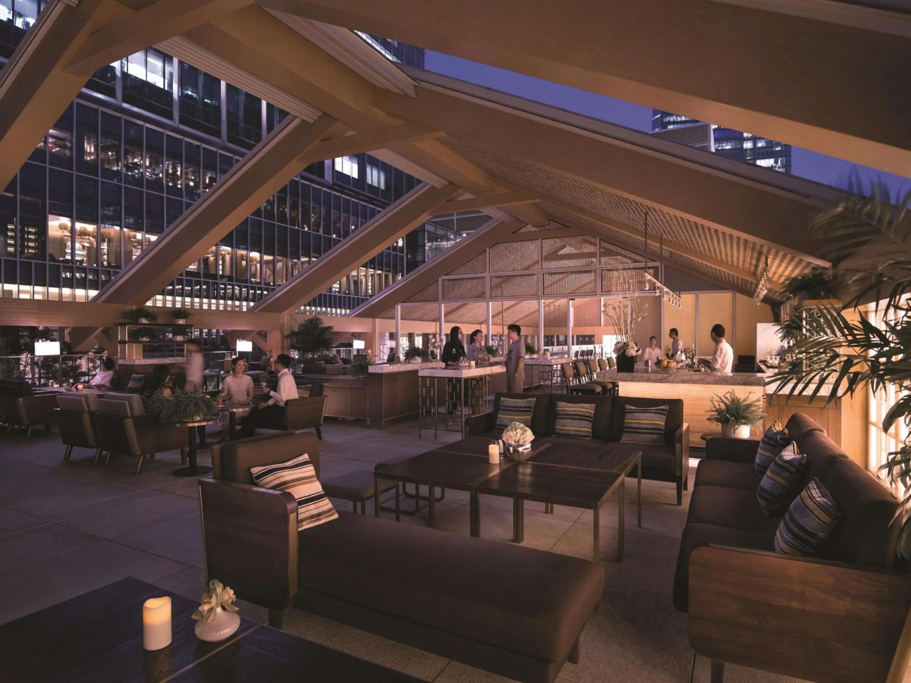 Lounge or bar in Jing An Shangri-La, Shanghai - sits centrally amid Puxi's iconic landmarks, uniquely positioned nearby Jing'an Temple