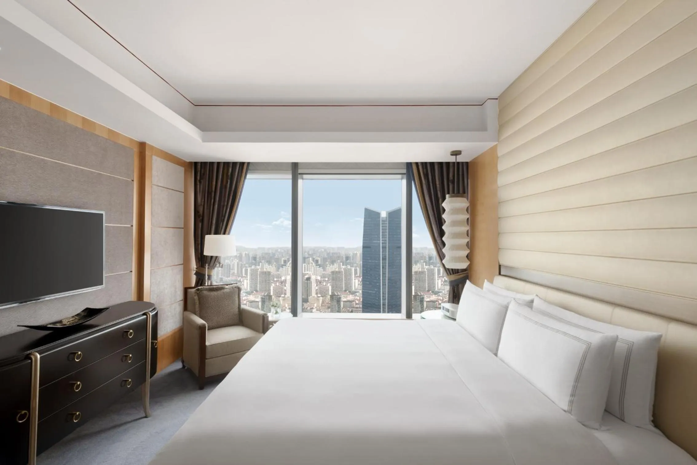 Bedroom, Bed in Jing An Shangri-La, Shanghai - sits centrally amid Puxi's iconic landmarks, uniquely positioned nearby Jing'an Temple