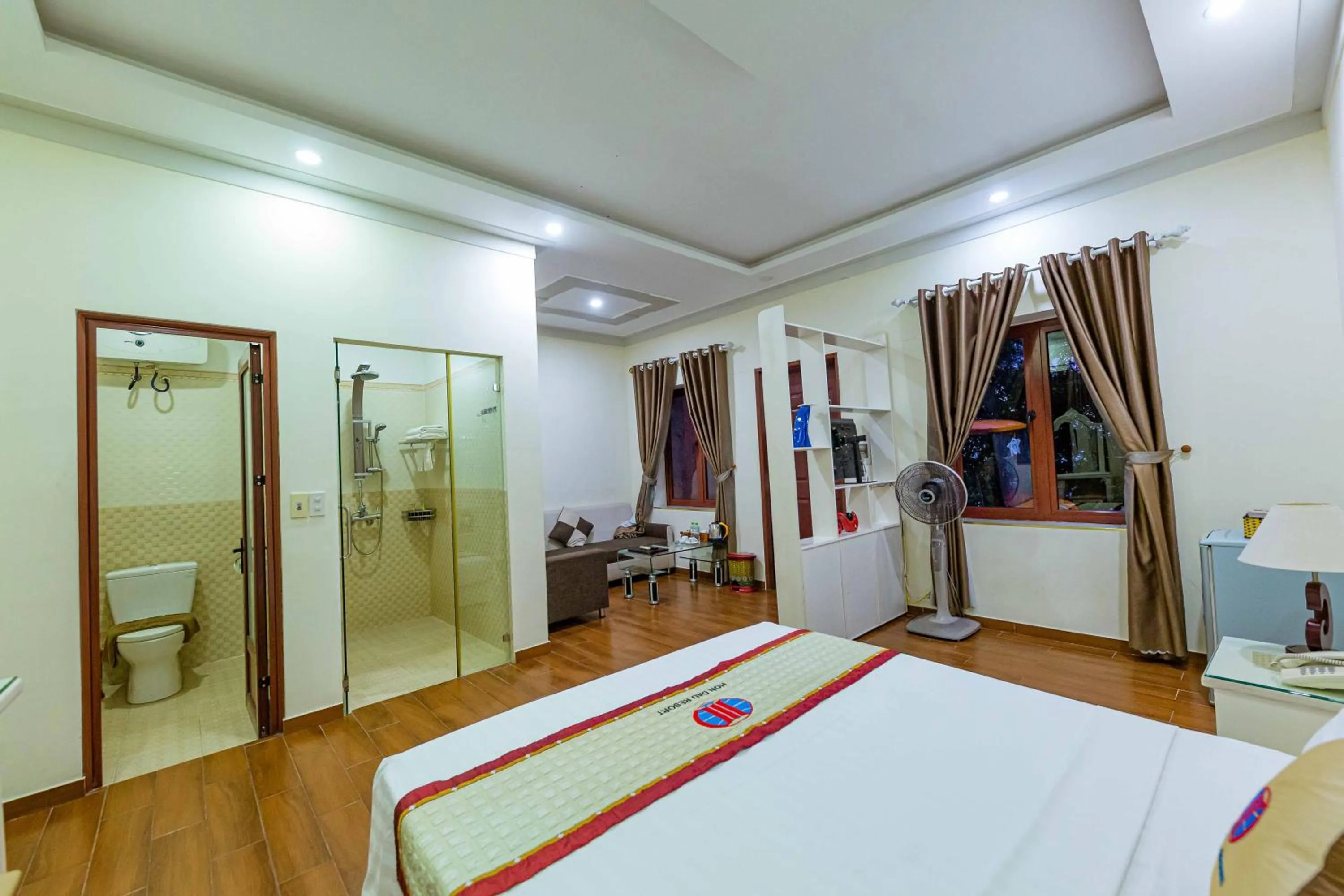 Bed in Hon Dau Resort