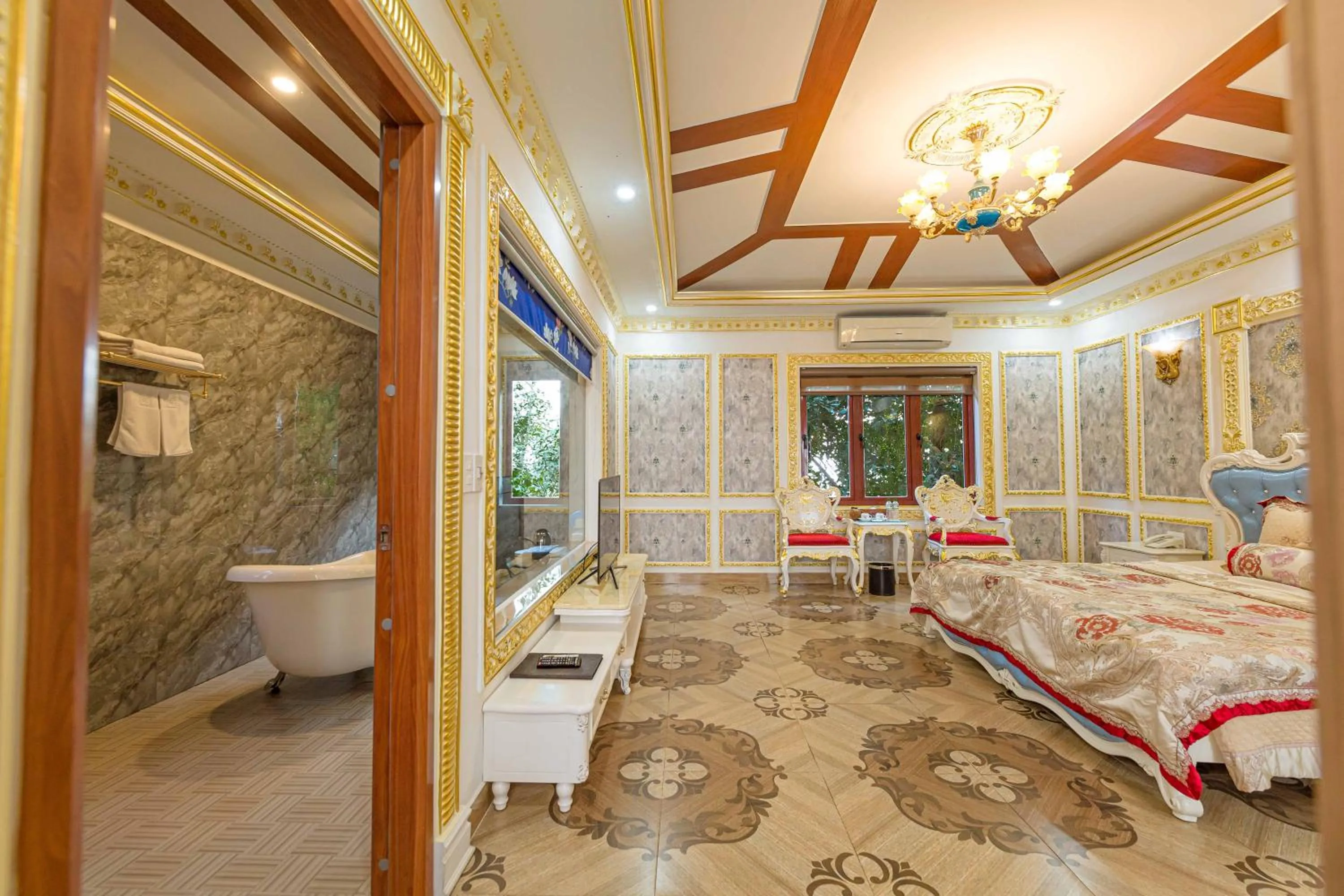 Bed in Hon Dau Resort