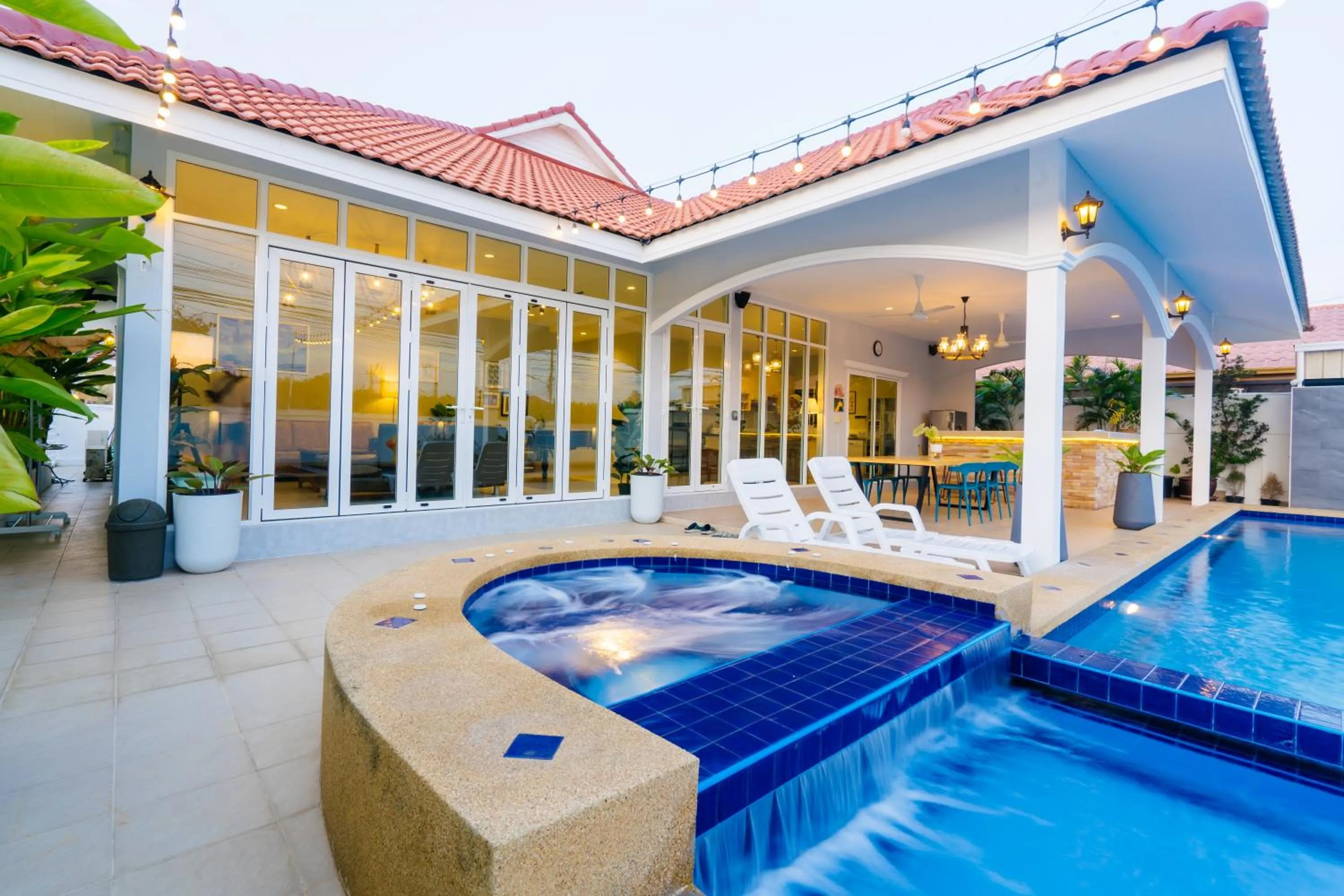 Swimming pool in Baan Kiang Lay Phu View Private Pool Villa in Central Hua Hin