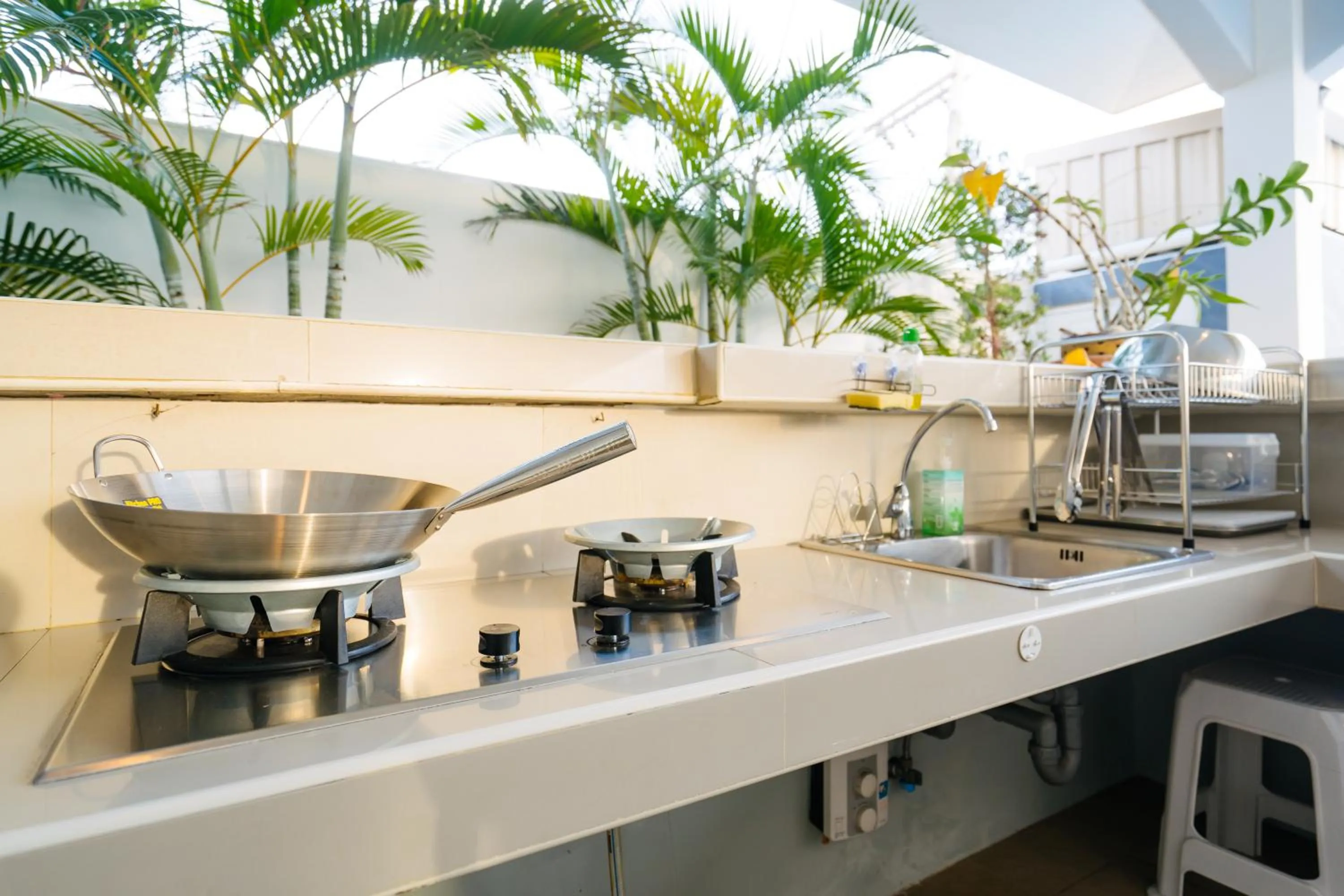 Kitchen or kitchenette in Baan Kiang Lay Phu View Private Pool Villa in Central Hua Hin