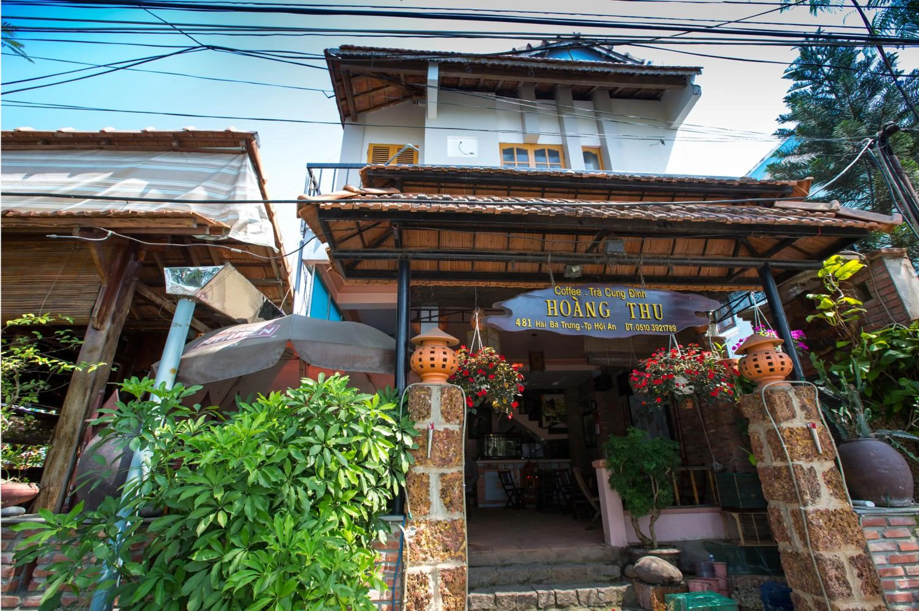 Restaurant/places to eat in Hoang Thu Hostel