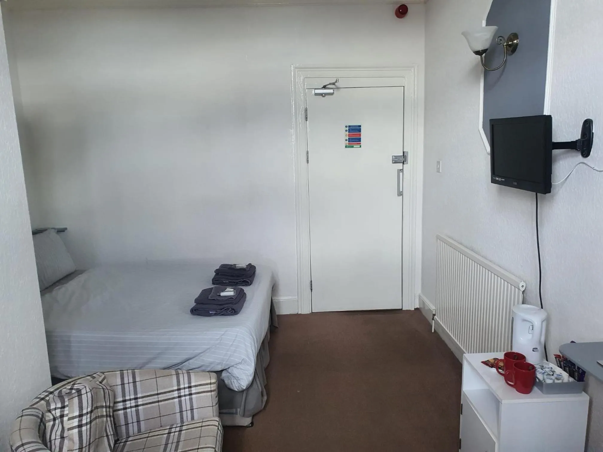 Bed in Highlander Hotel