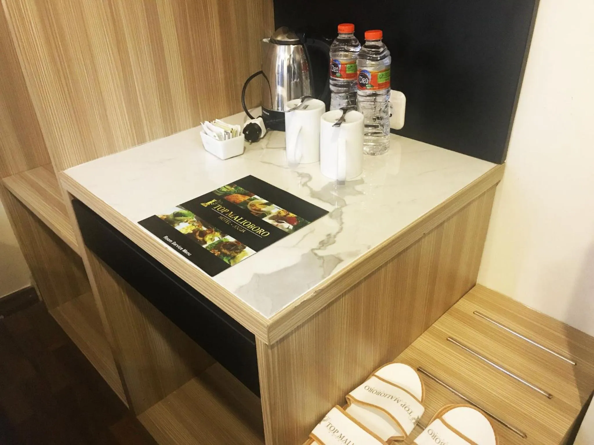 Coffee/tea facilities in Top Malioboro Hotel Jogja