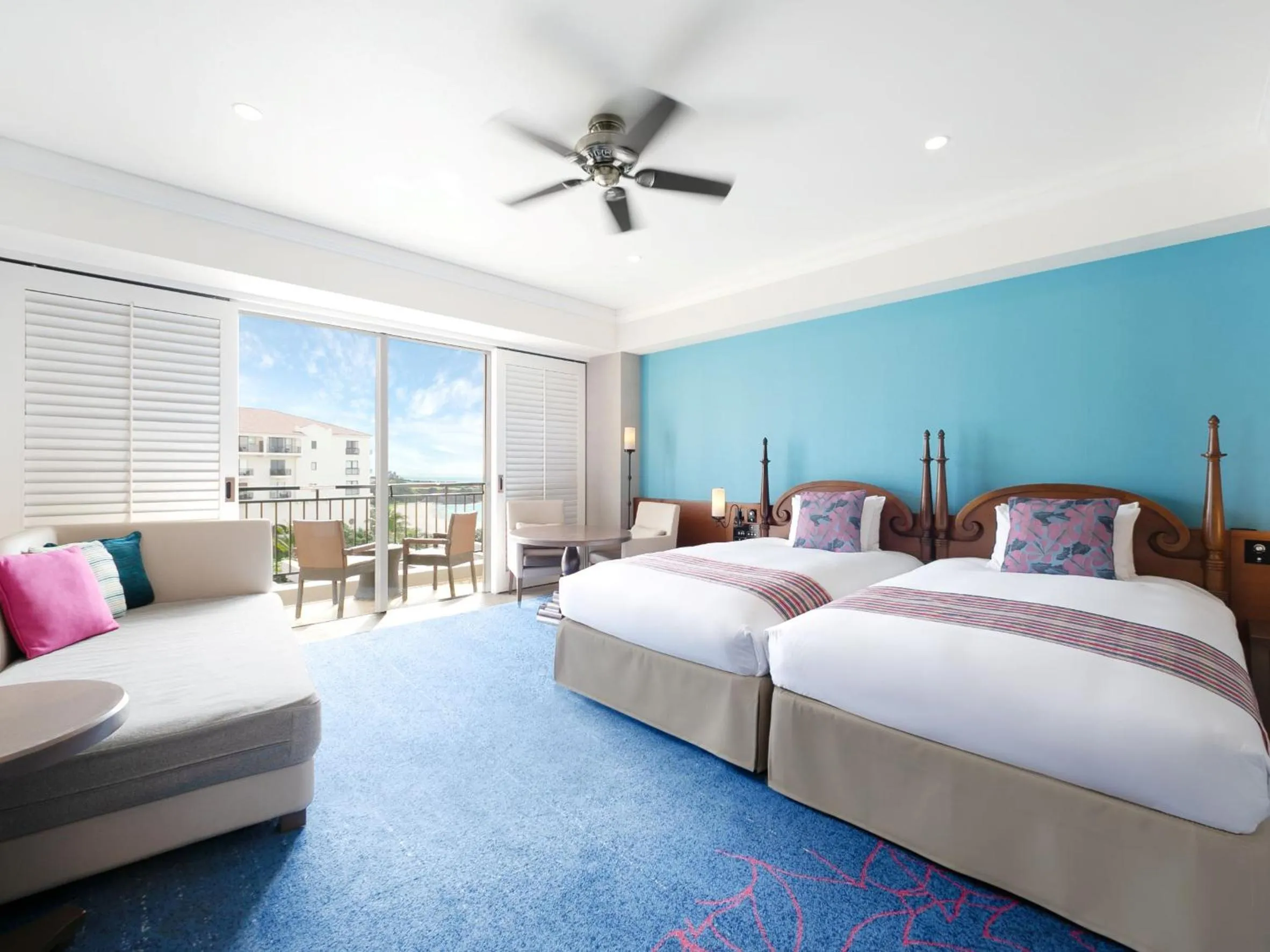 Photo of the whole room, Bed in Hotel Nikko Alivila