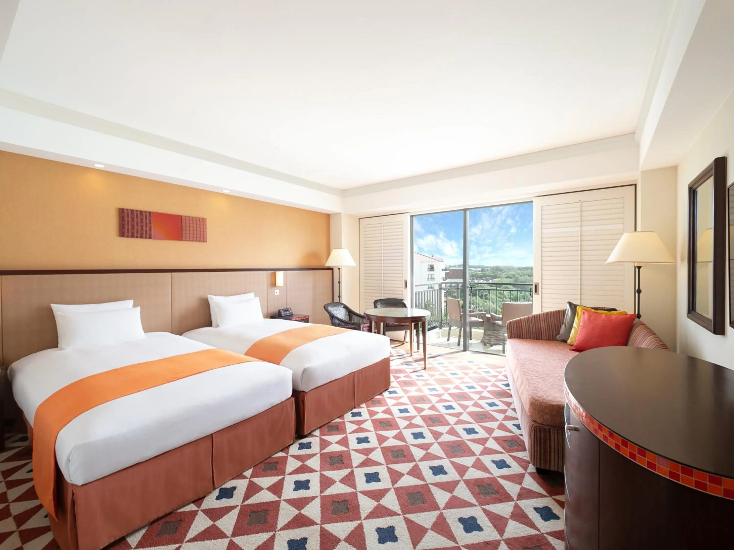 Photo of the whole room, Bed in Hotel Nikko Alivila