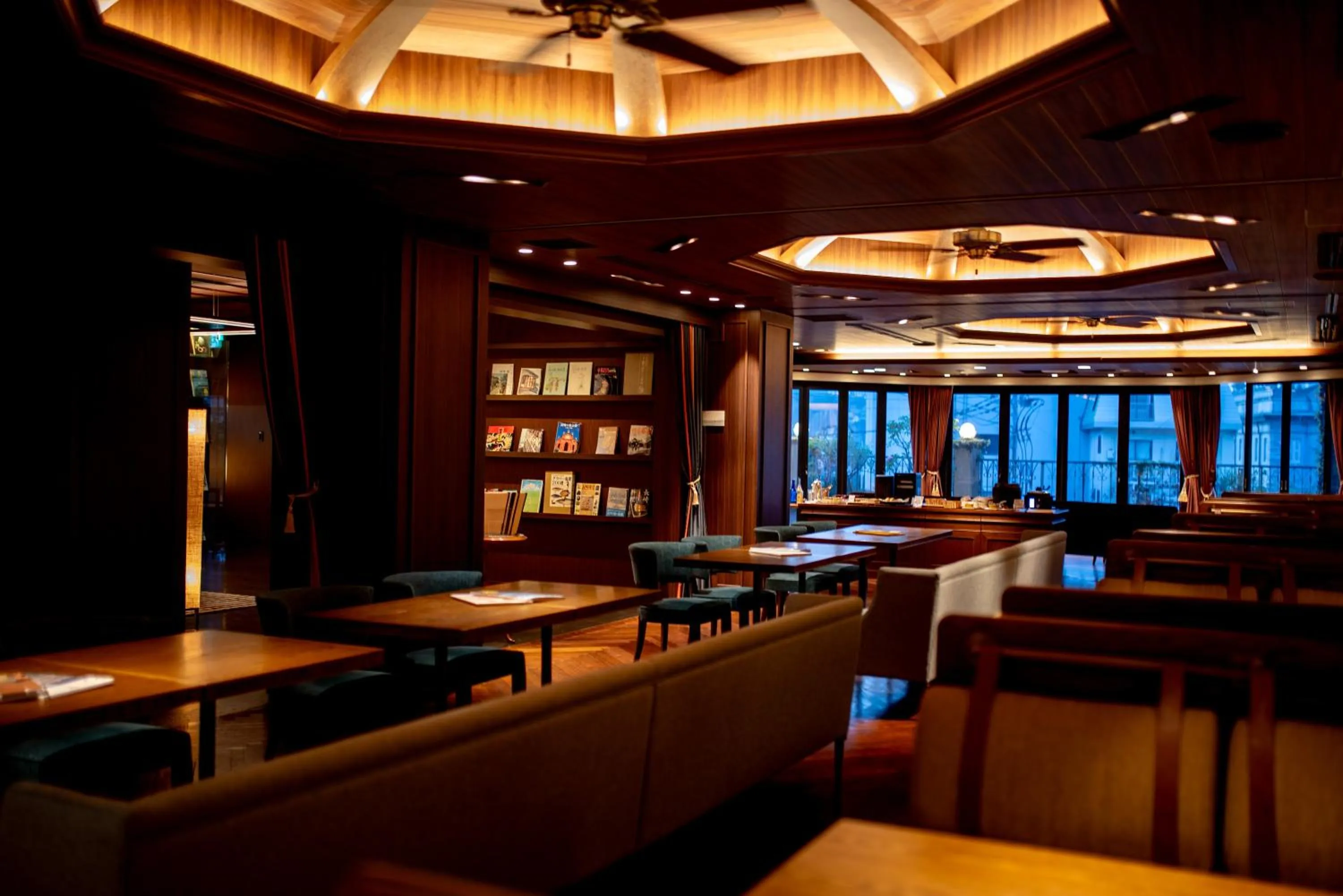 Communal lounge/ TV room in Setre Glover's House Nagasaki