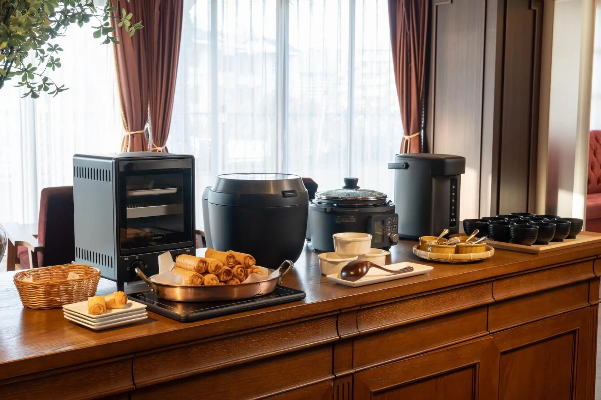 Communal lounge/ TV room in Setre Glover's House Nagasaki