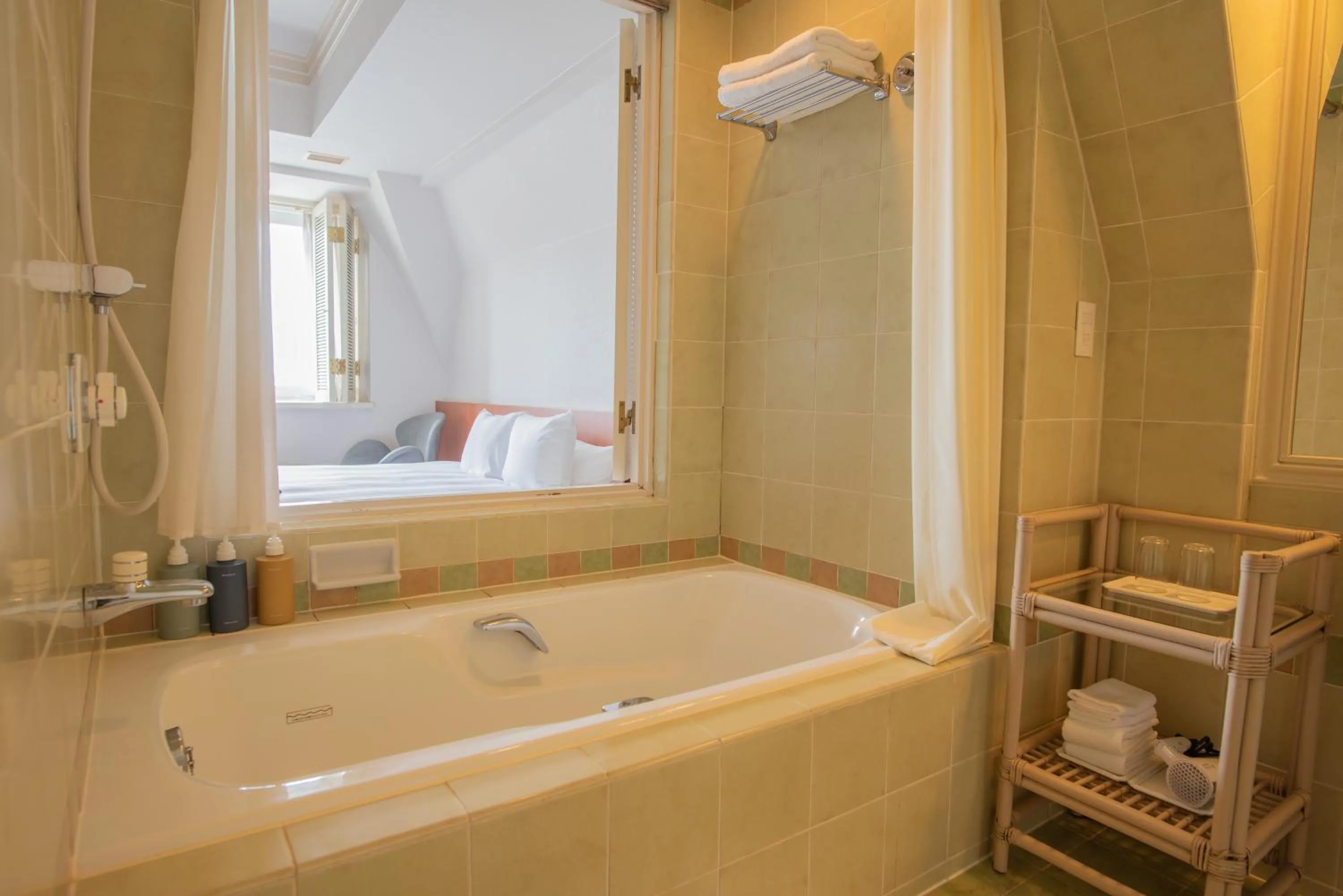 Bed in Setre Glover's House Nagasaki