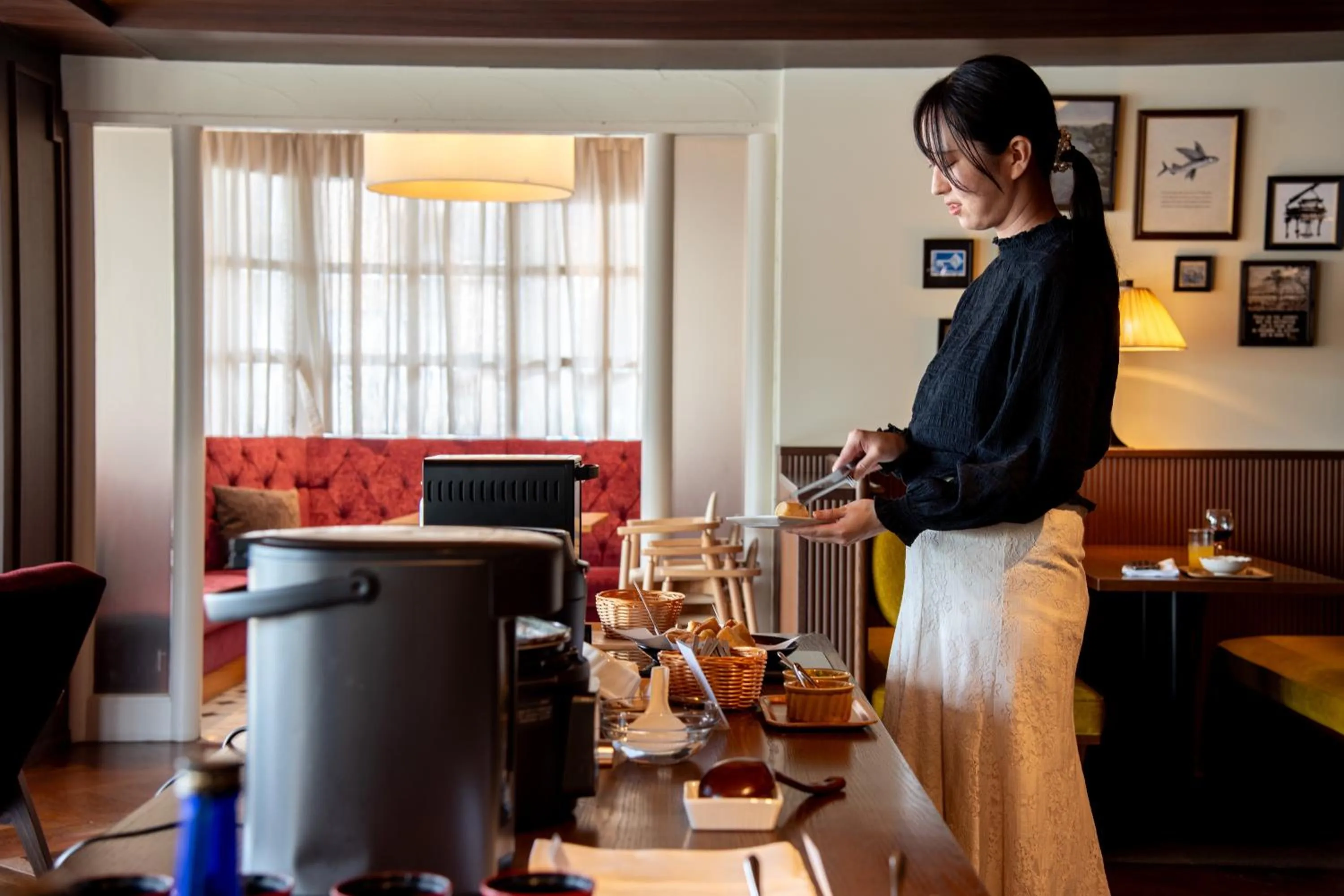 Communal lounge/ TV room in Setre Glover's House Nagasaki