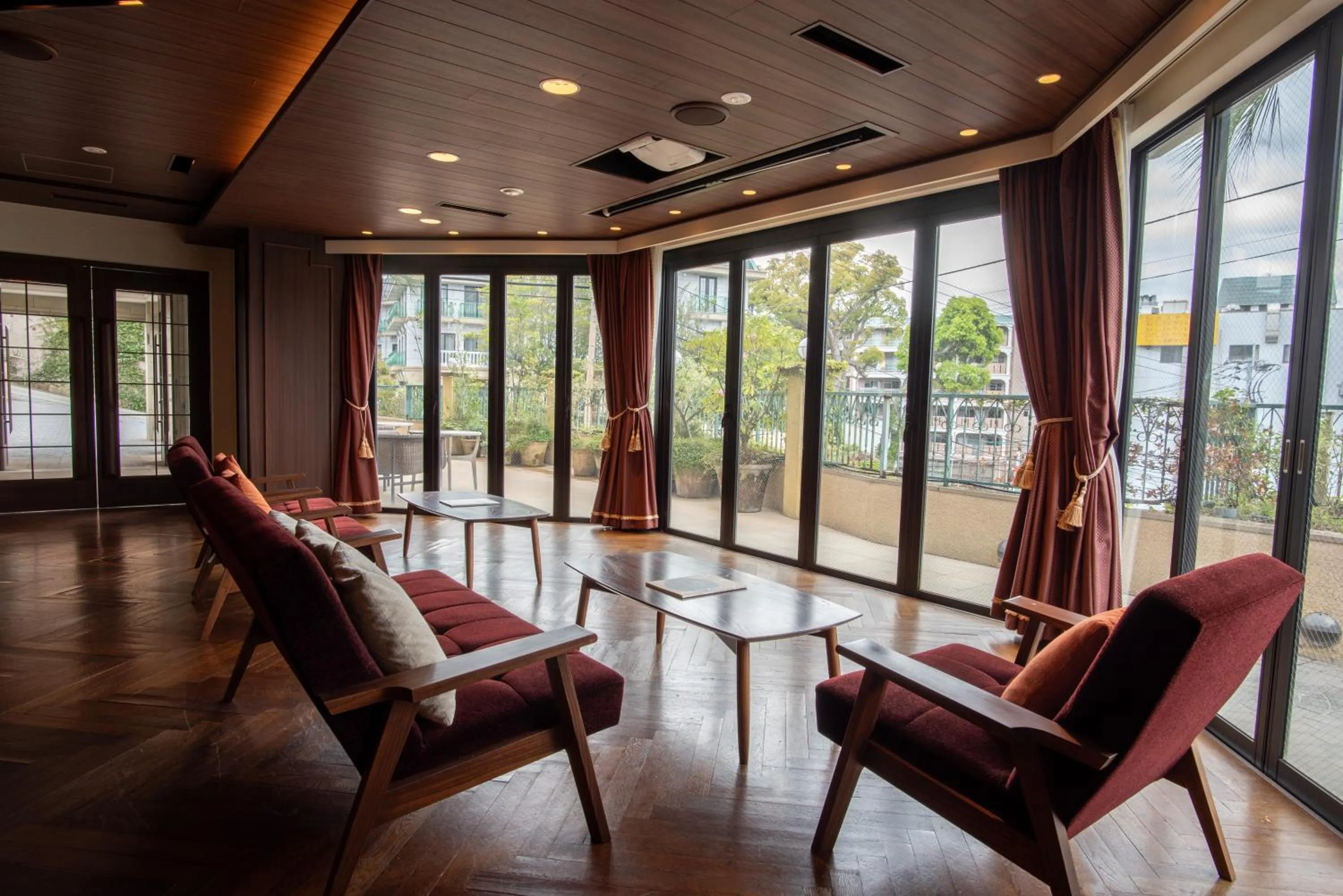 Communal lounge/ TV room in Setre Glover's House Nagasaki