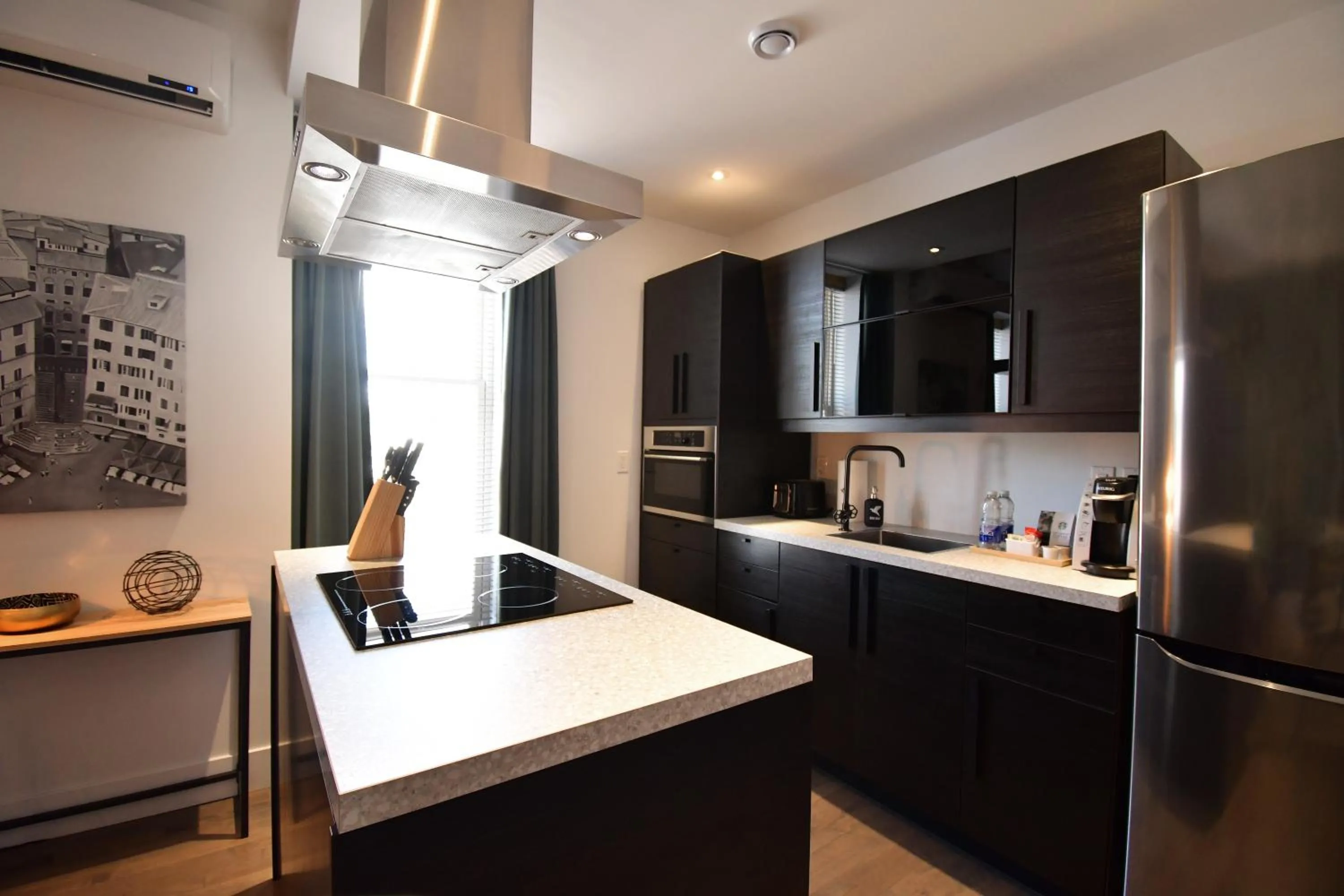 Kitchen or kitchenette in Maison Évangéline by Bower Boutique Hotels