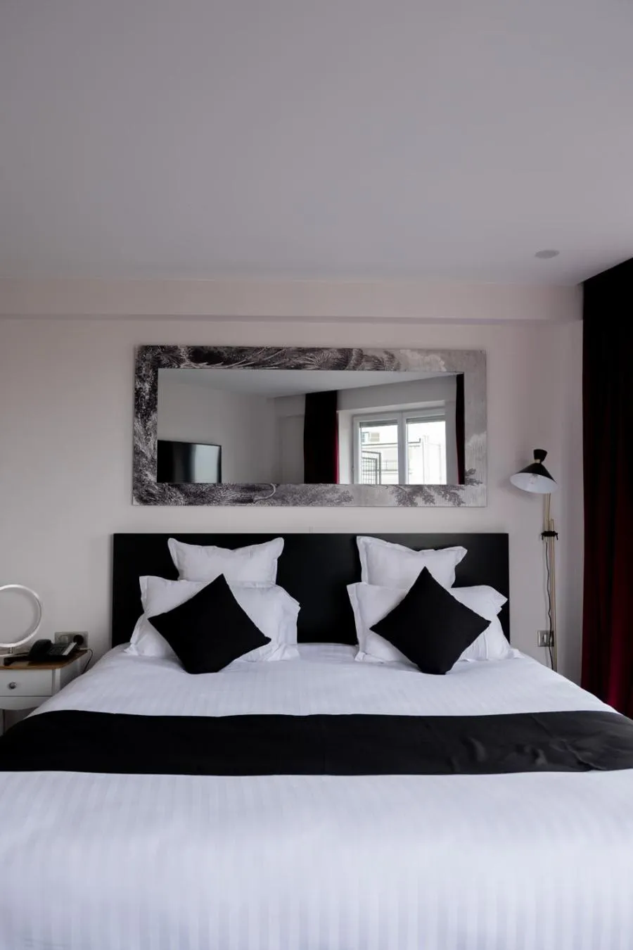 Bedroom, Bed in Hotel Le Chat Noir