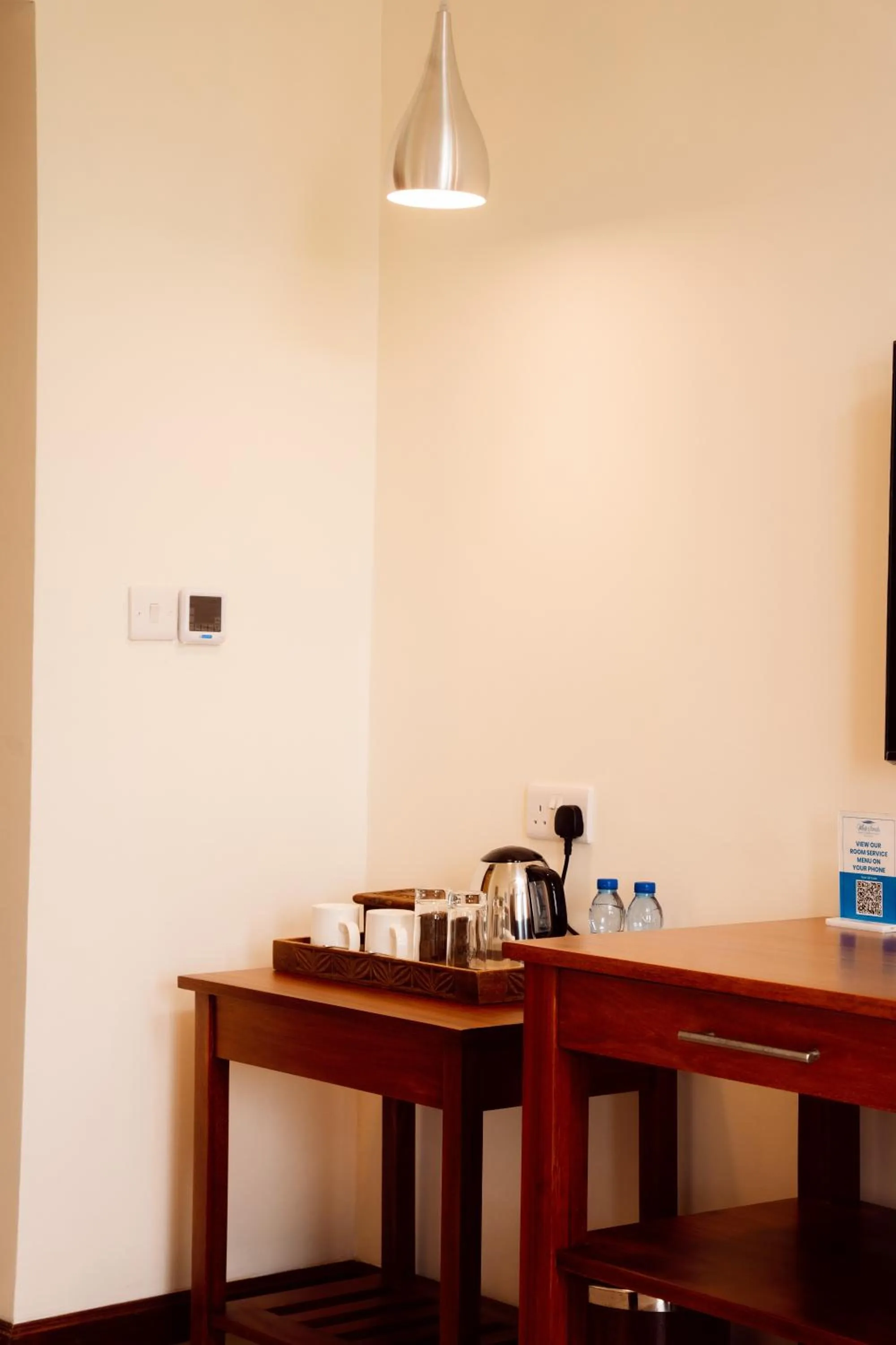 Coffee/tea facilities in White Sands Hotel