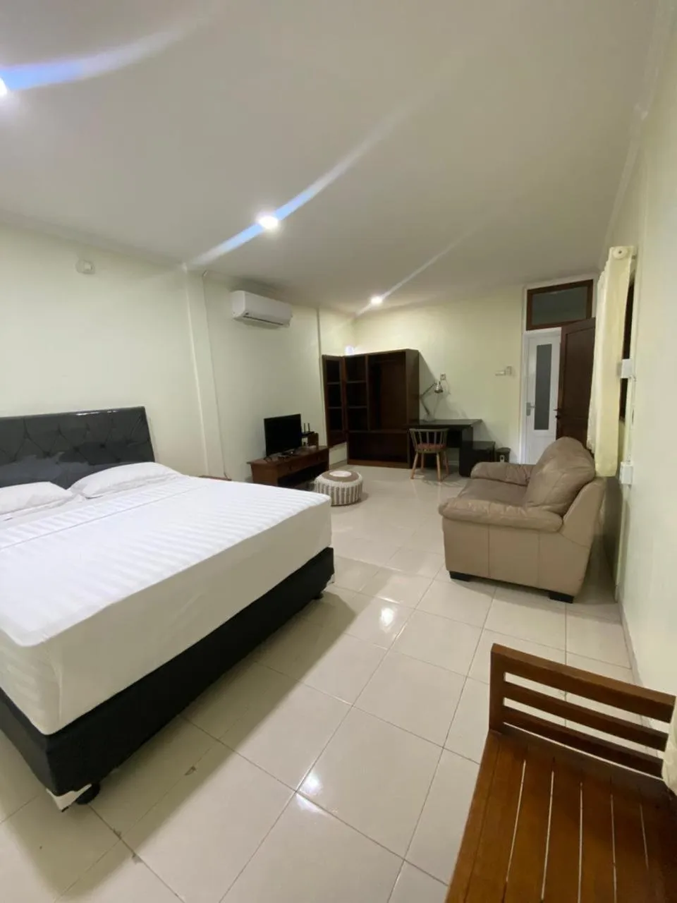 Bed in Puri Pangeran Hotel