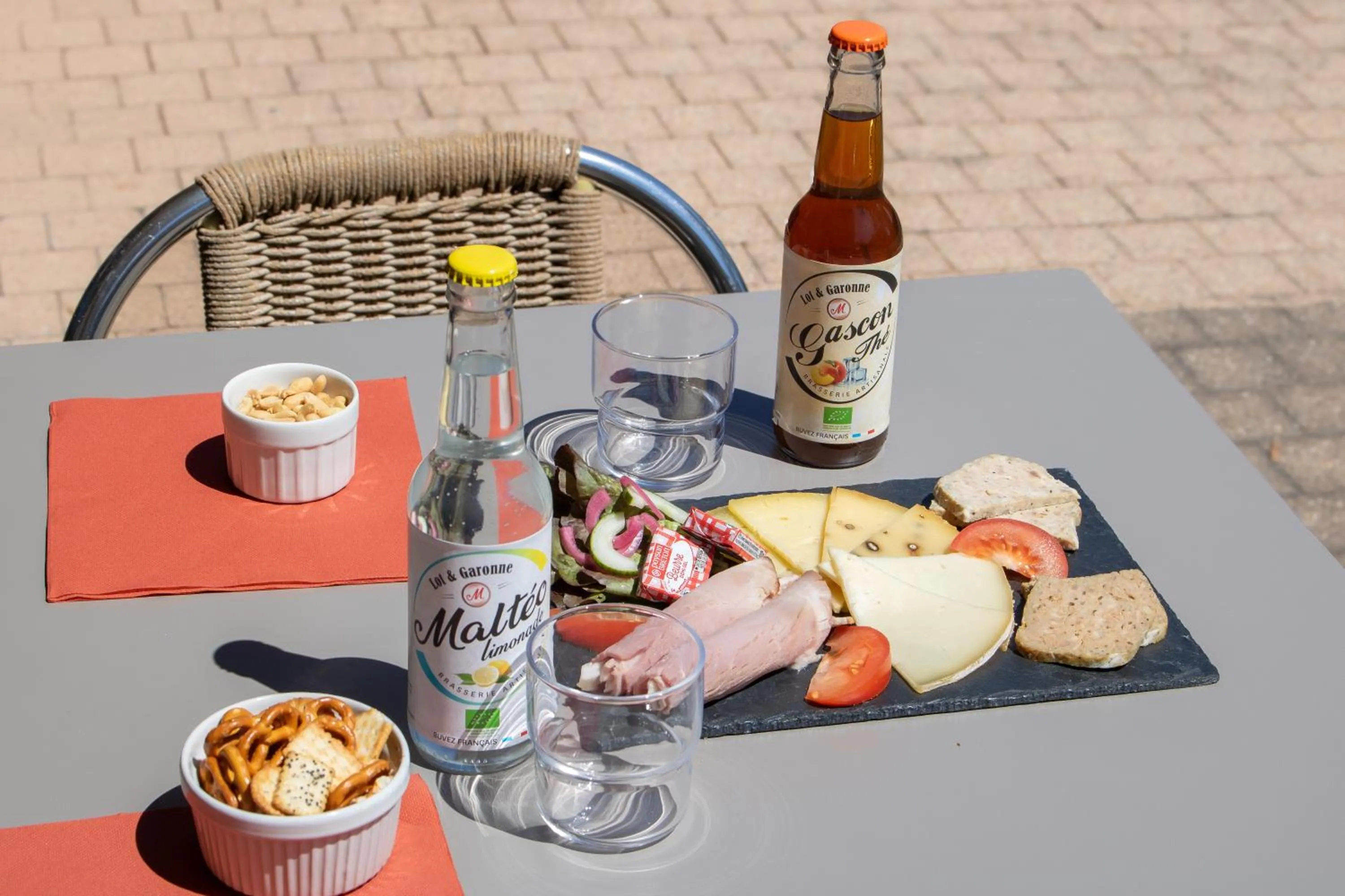 Meals in Brit Hotel Agen - L'Aquitaine