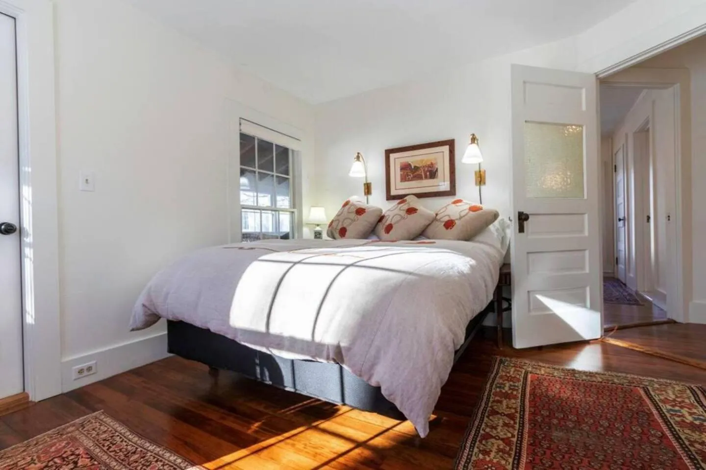 Bed in Beautifully Restored Home in Manchester Village