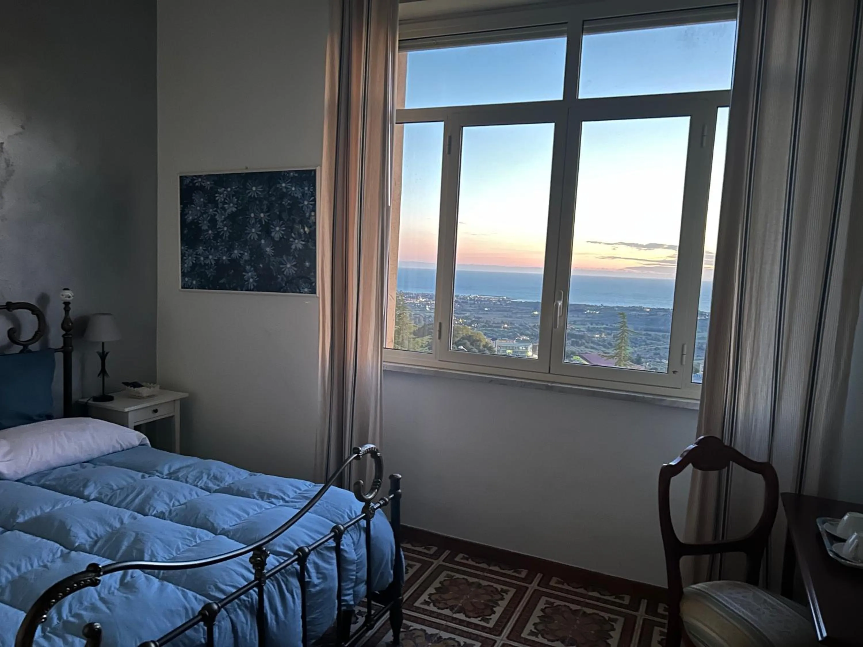 Natural landscape, Bed in La Finestra sulla Valle