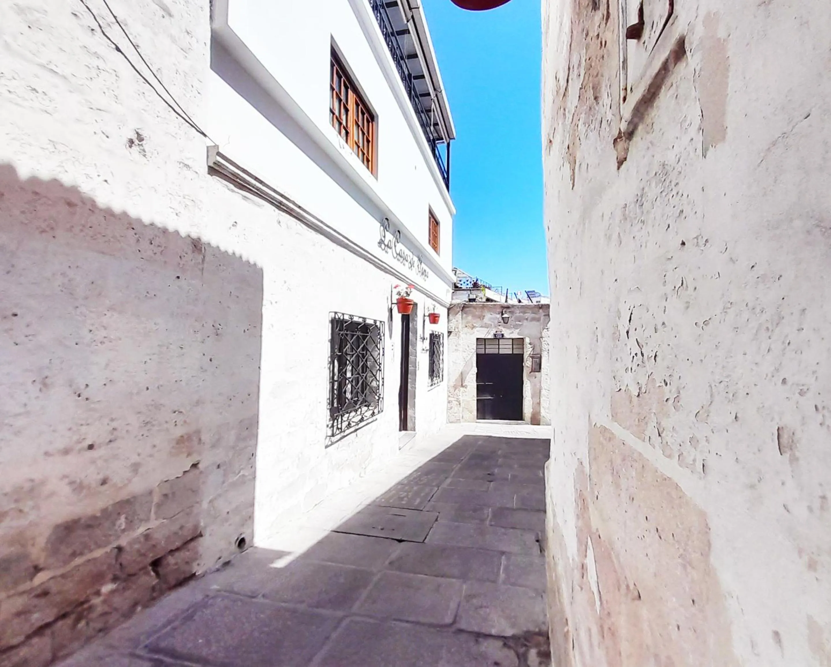 Facade/entrance in Hotel La Casa de Irma