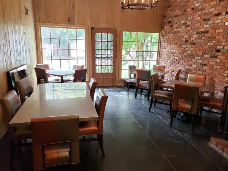 Dining area in Heritage Inn BNB