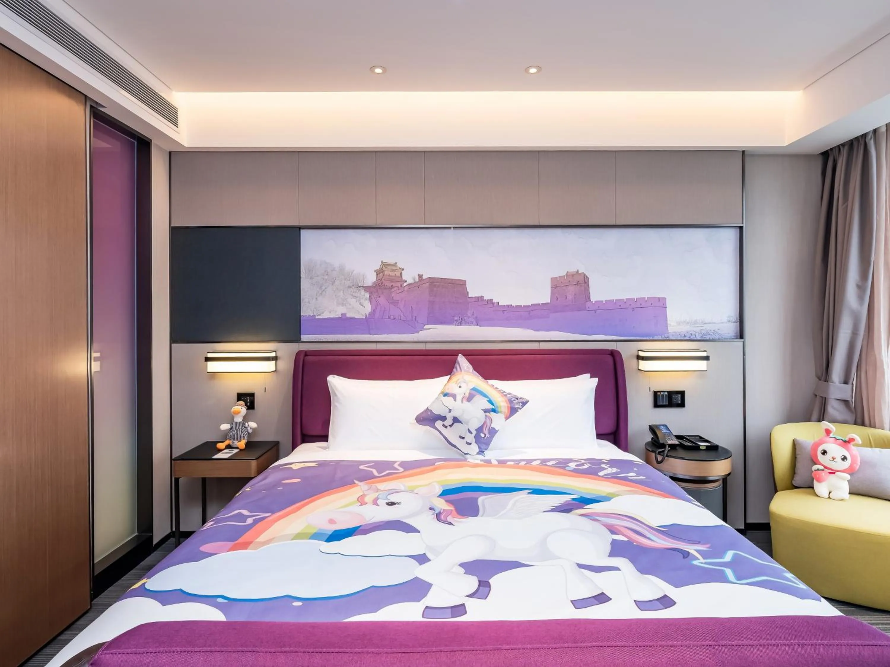 Photo of the whole room, Bed in Hampton by Hilton Qinhuangdao Jinmeng Bay