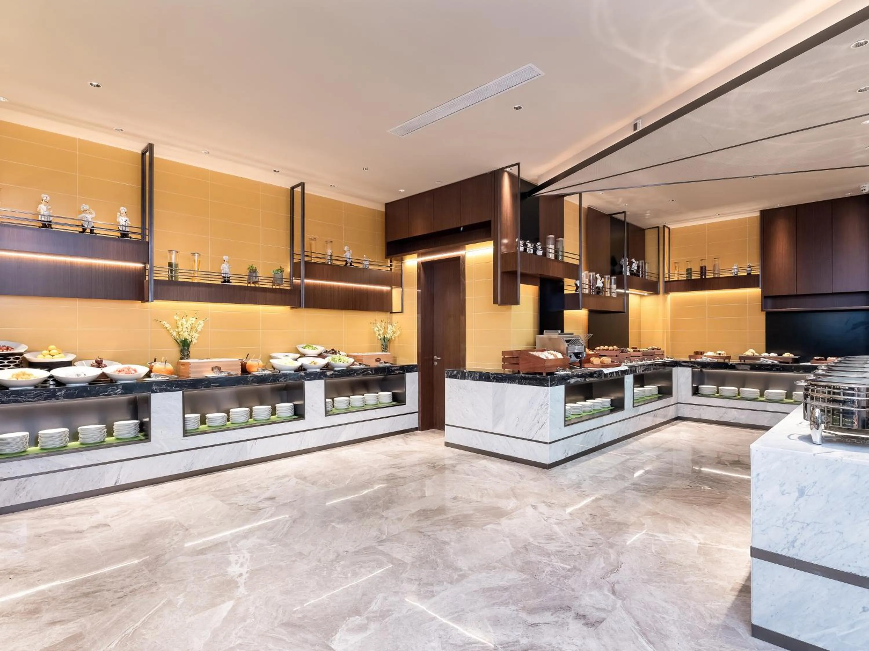 Restaurant/places to eat in Hampton by Hilton Qinhuangdao Jinmeng Bay