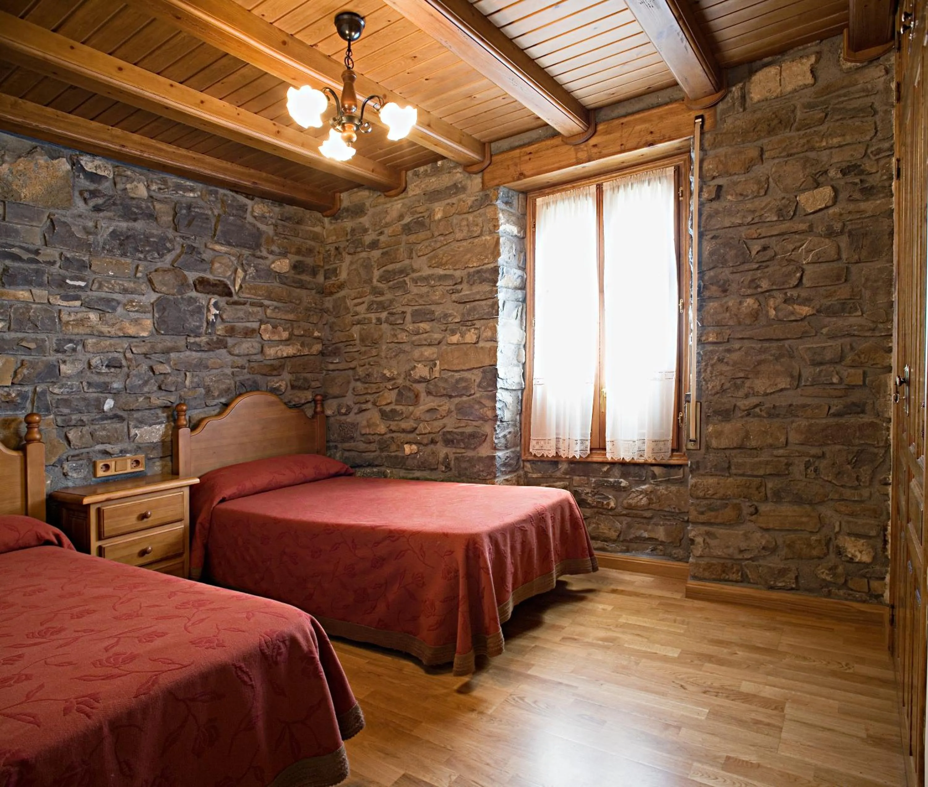 Bedroom, Bed in Apartamentos Casa Buisan