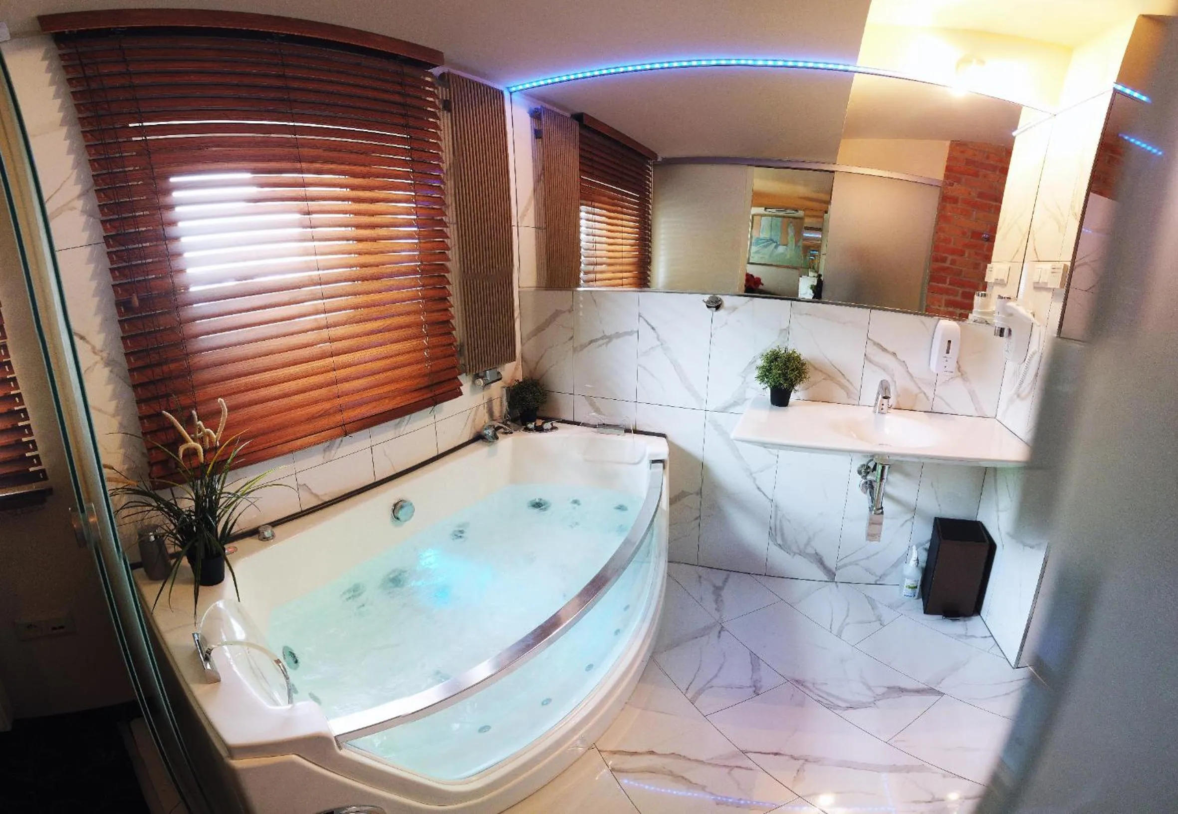 Hot Tub in Hotel Agit Congress&Spa