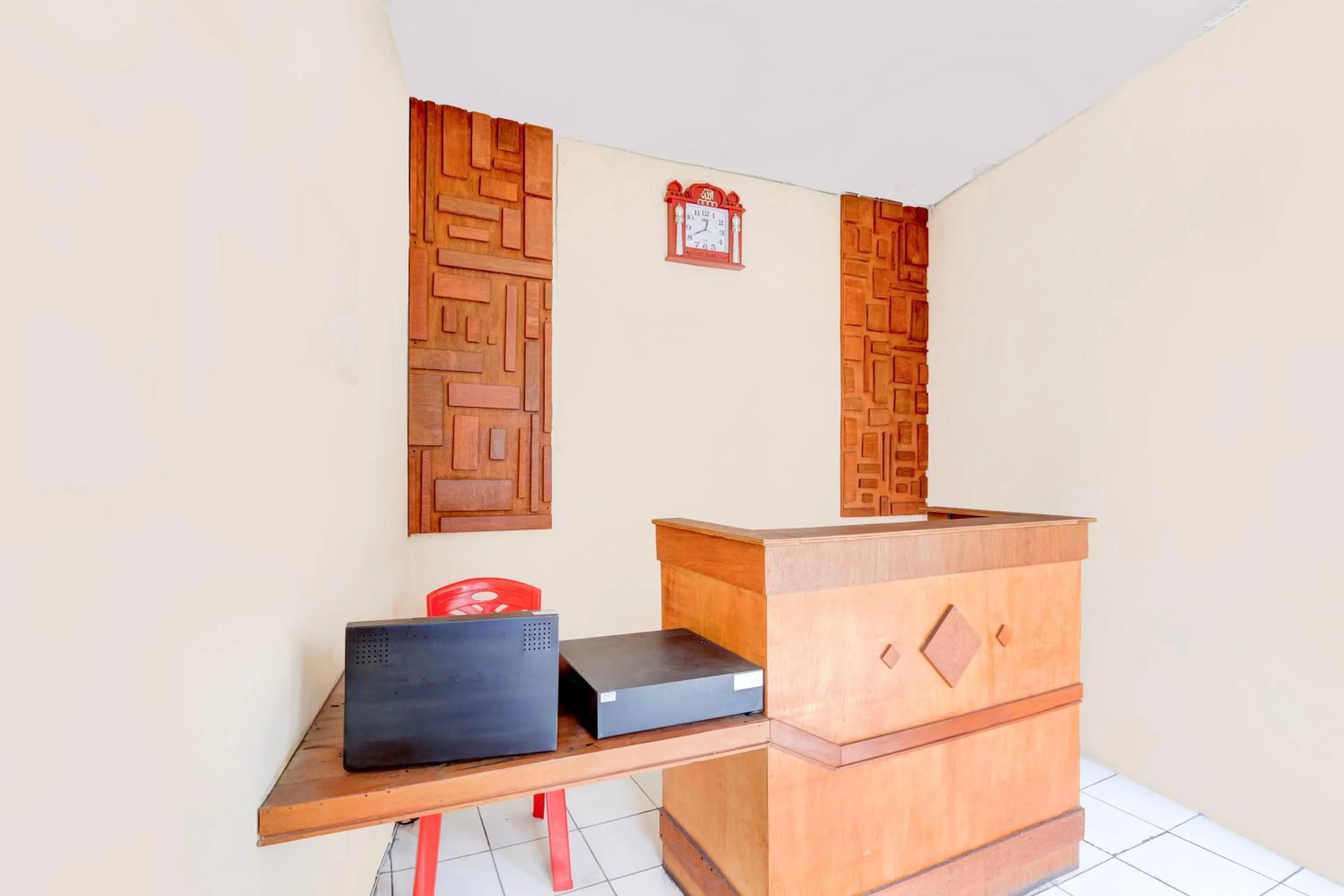 Lobby or reception in Hotel O Homestay Baronsari