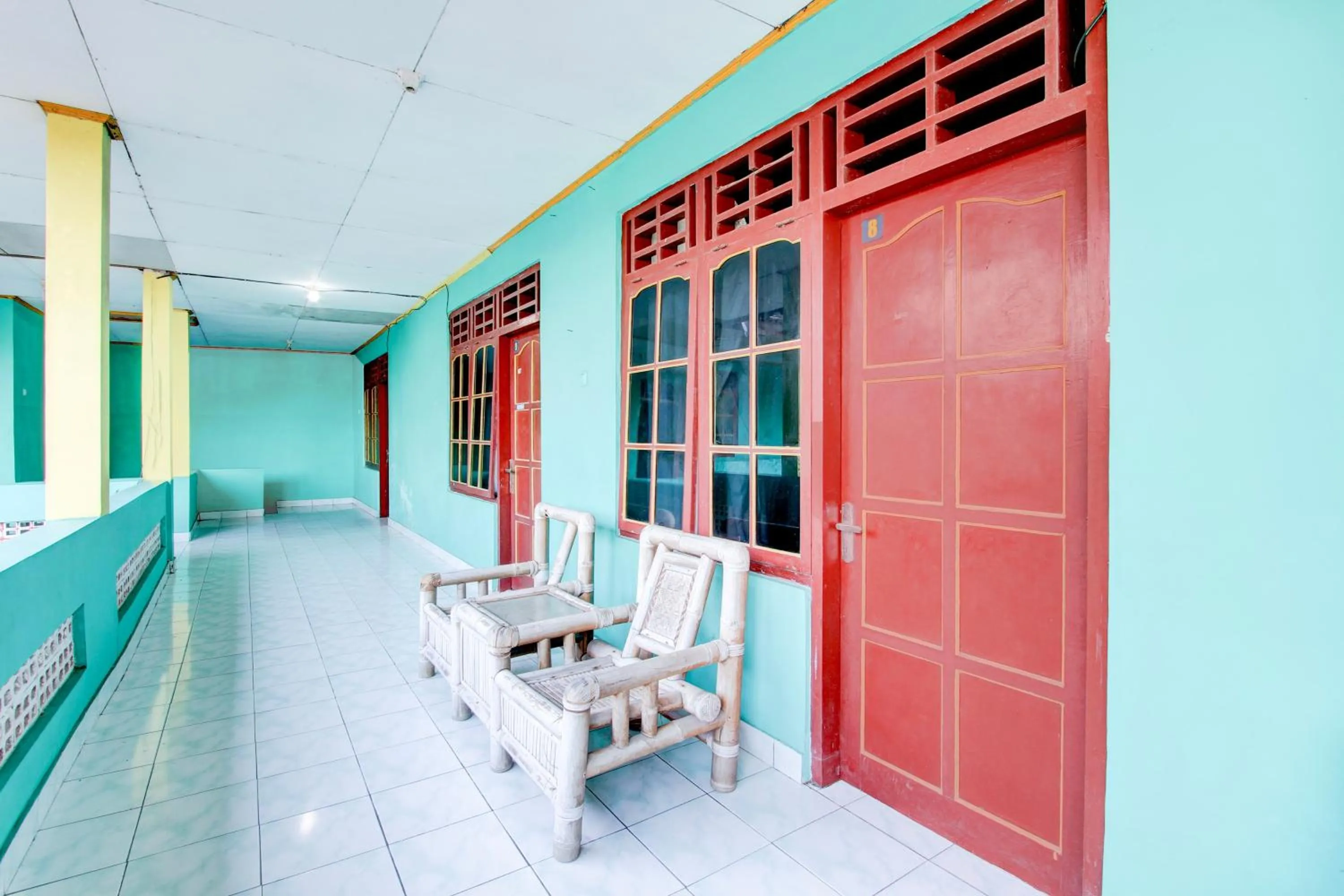 Lobby or reception in Hotel O Homestay Baronsari