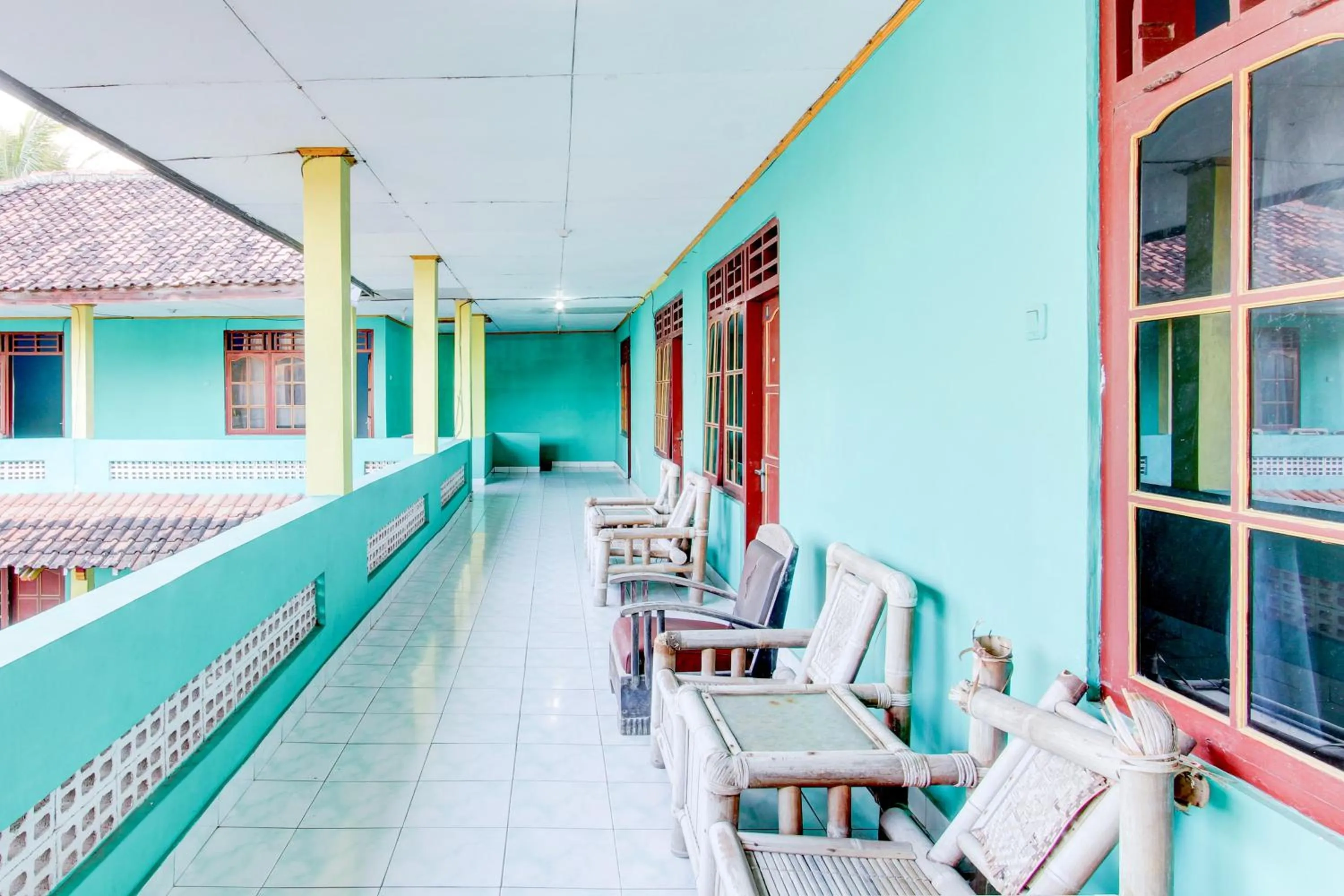 Lobby or reception in Hotel O Homestay Baronsari