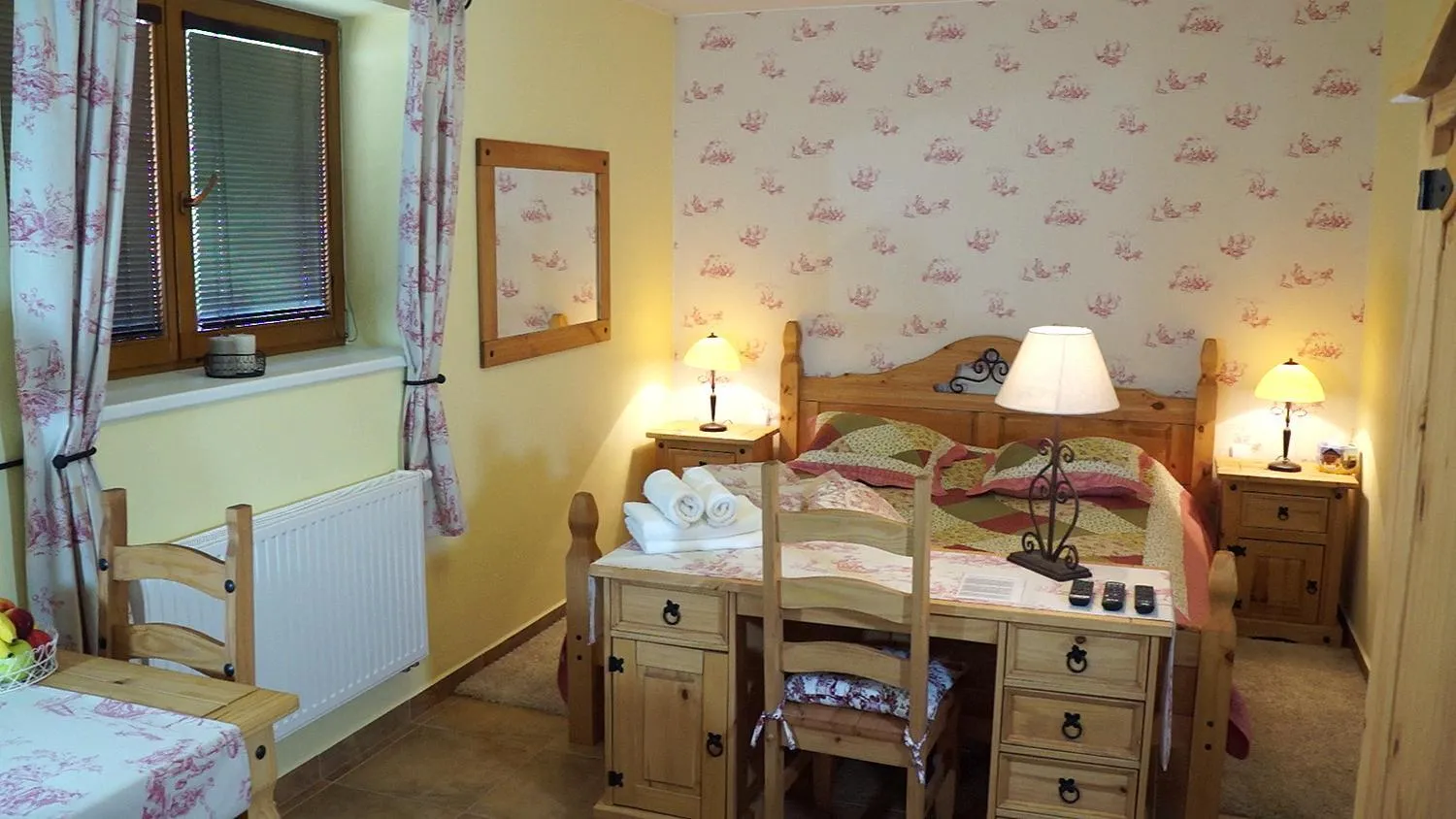 King Room - Disability Access in Penzion Sonáta