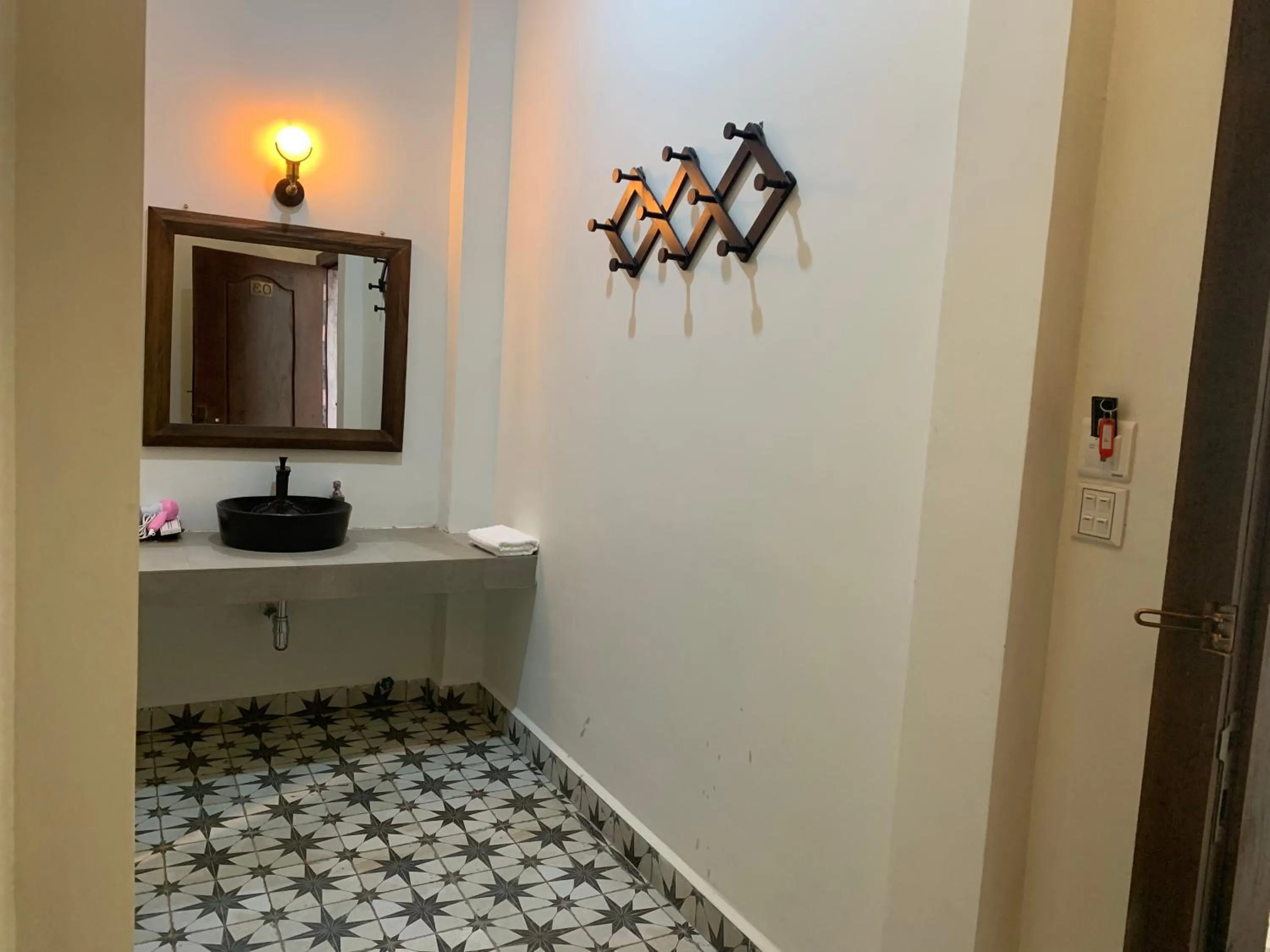 The J Break Boutique