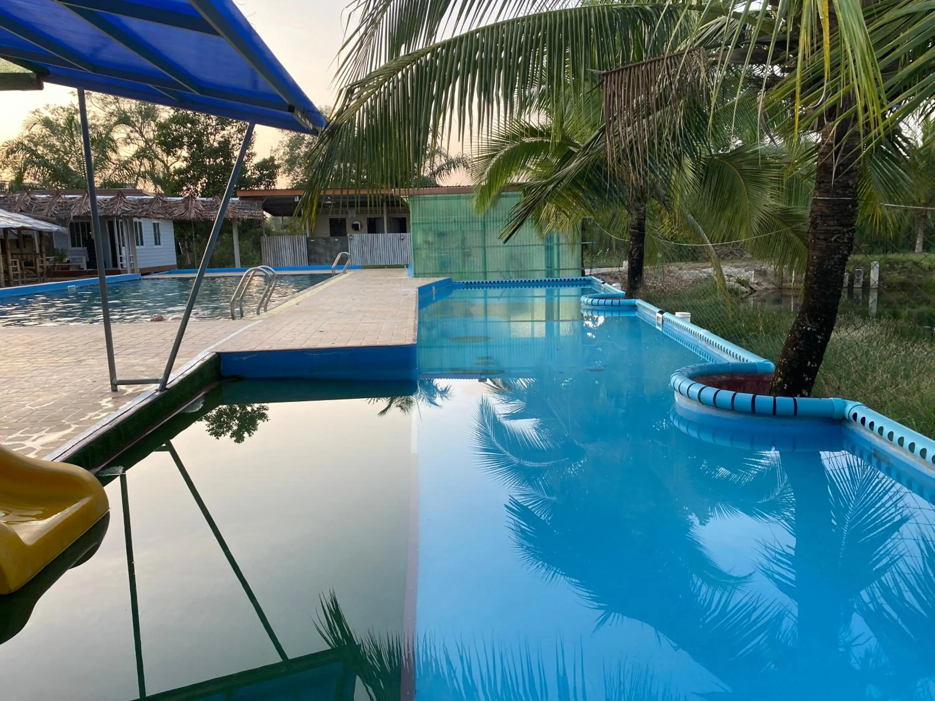 Day in Mulberry resort